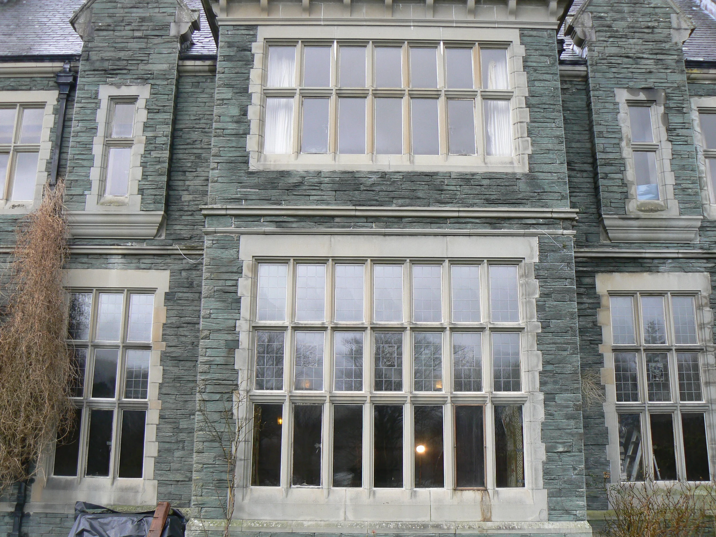 Singled glazed Lingholm Estate