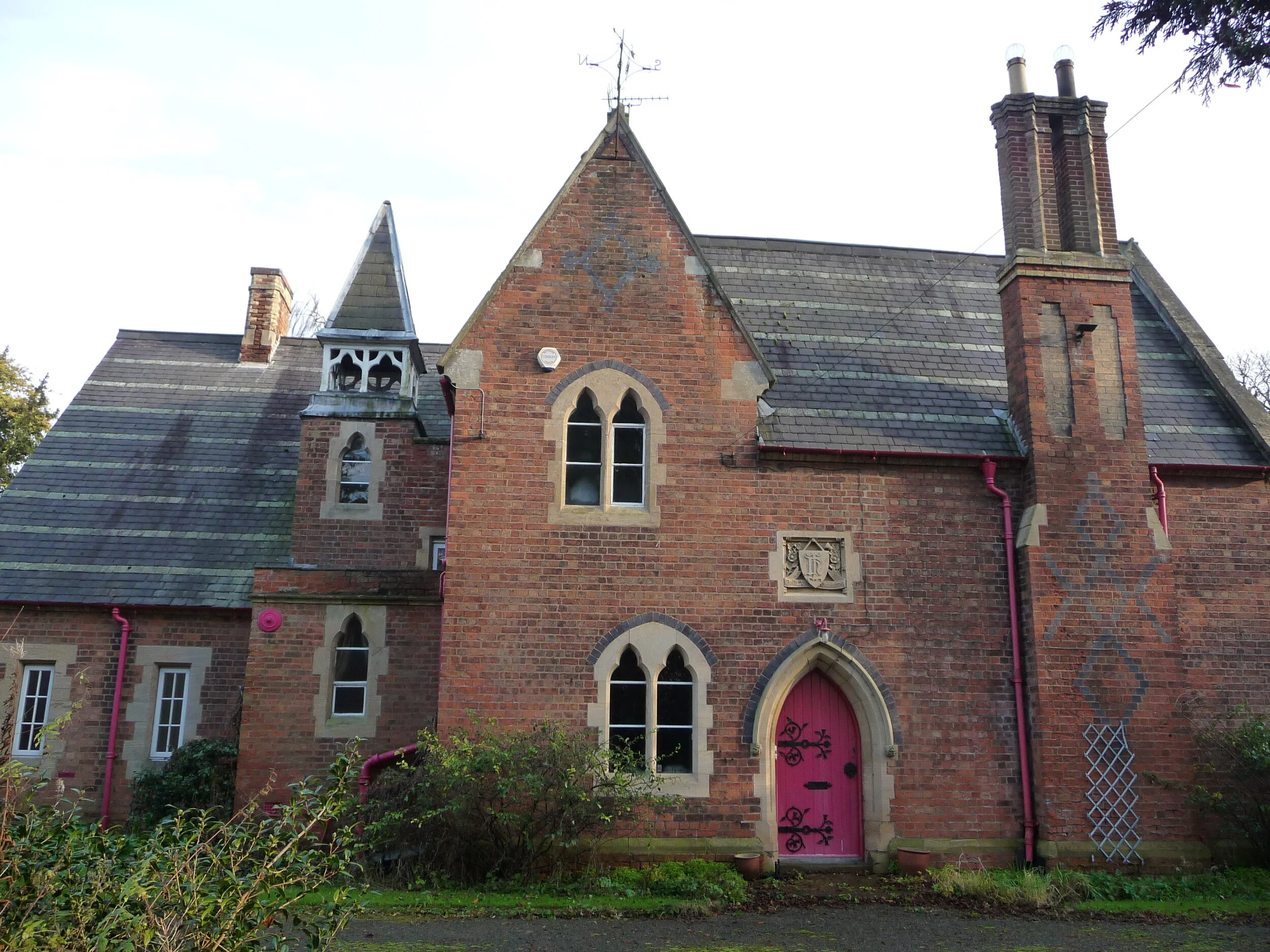 Before photo showing single glazed stone mullions