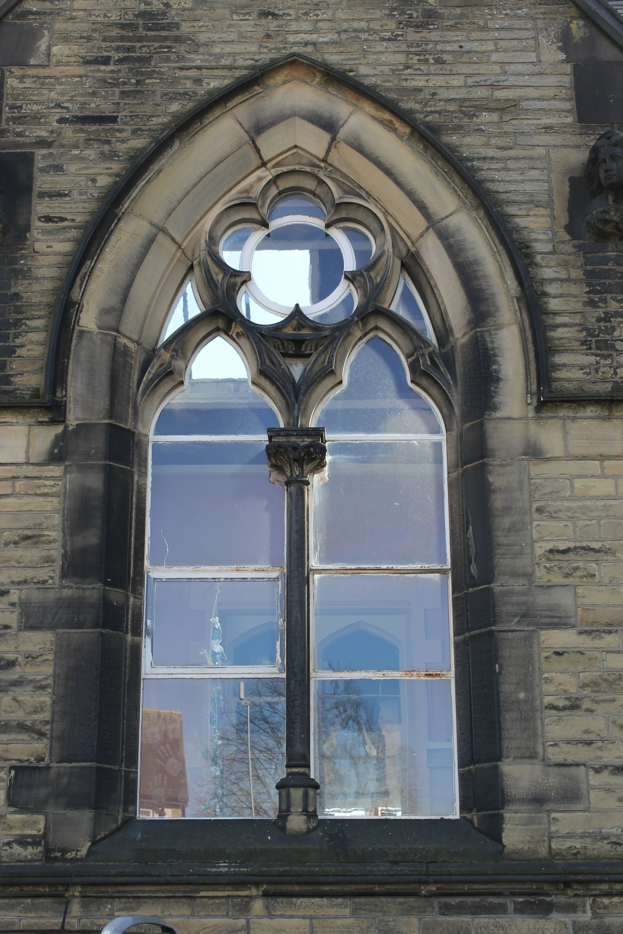 Lancet windows between stone mullions