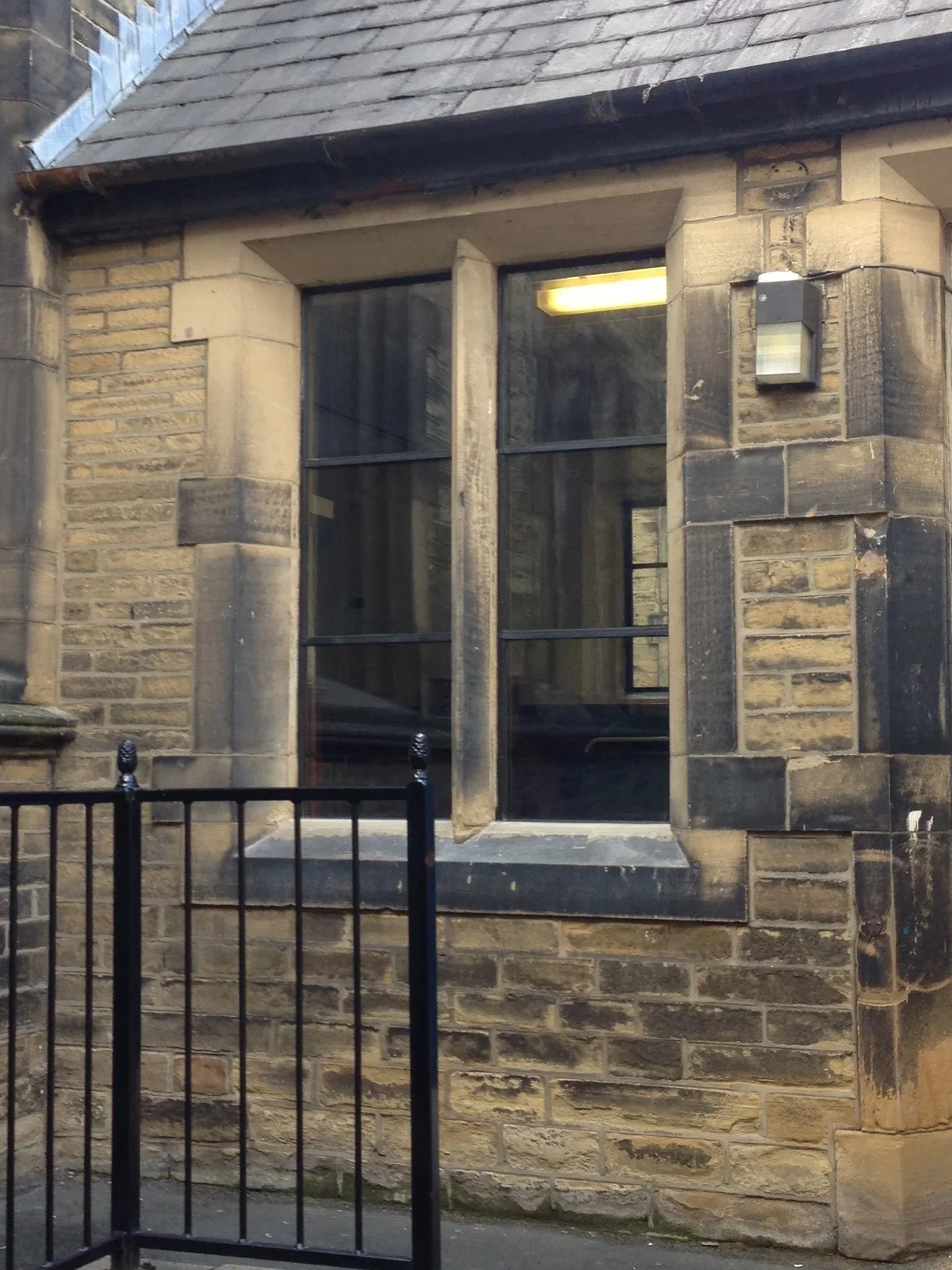 Grade two listed building double glazed Lilycroft Primary School, West Yorkshire10.webp