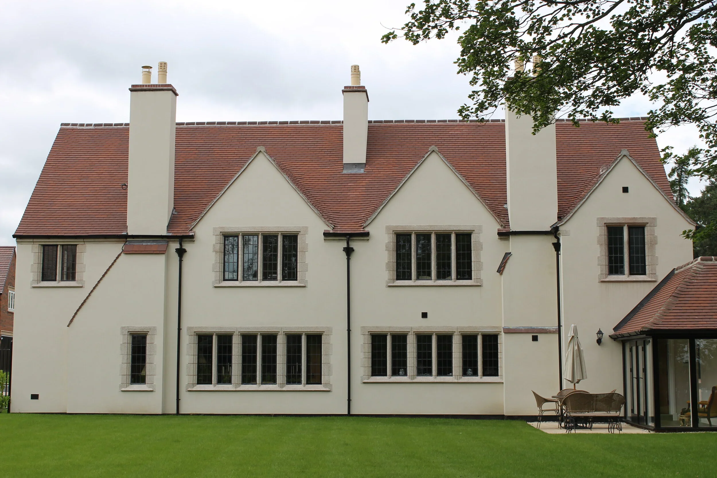 Handley Cross INSULEAD® Fixed units · Steelyte® opening casements · APPlied square leading5.webp