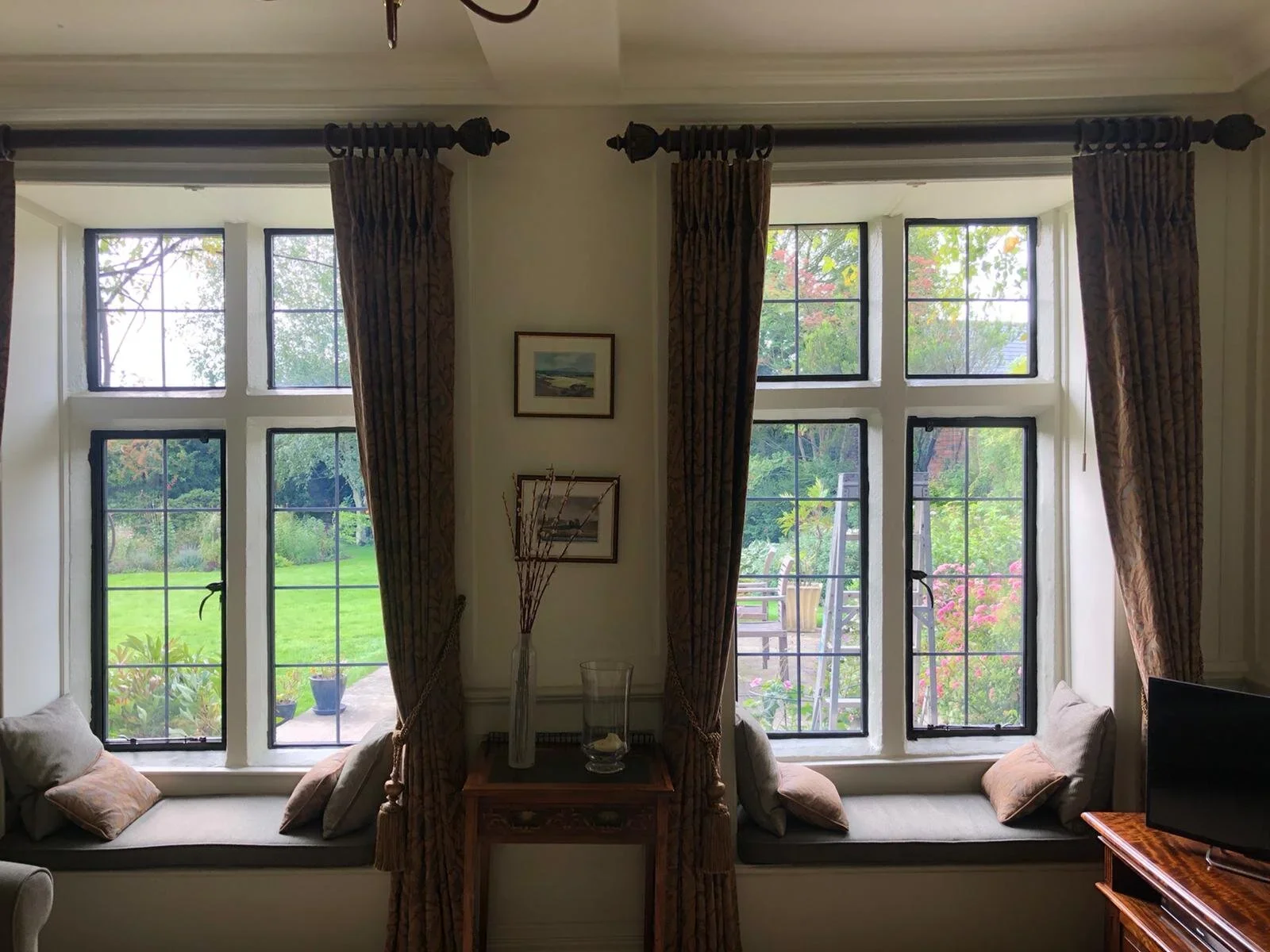 Dronfield Woodhouse Hall - INSULEAD® FIXED - STEELYTE® OPENING CASEMENTs - Applied Square Leading 9.webp