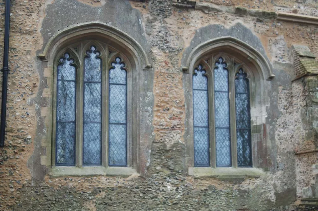 St Bartholomews - Insulead® Fixed Units · Steelyte® opening casements · encapsulated leaded lights 8.webp