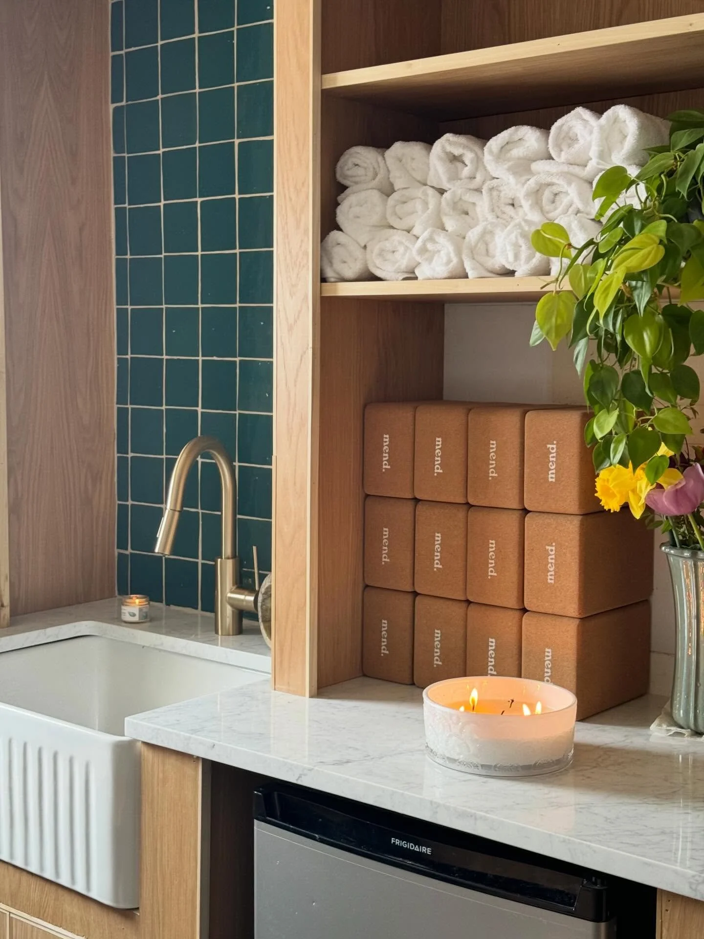 Currently taking on a limited number of small, well-defined projects this winter.

Built-ins, finish carpentry, storage solutions, and contained renovations where details and sequencing matter.

Thoughtful work, done carefully.