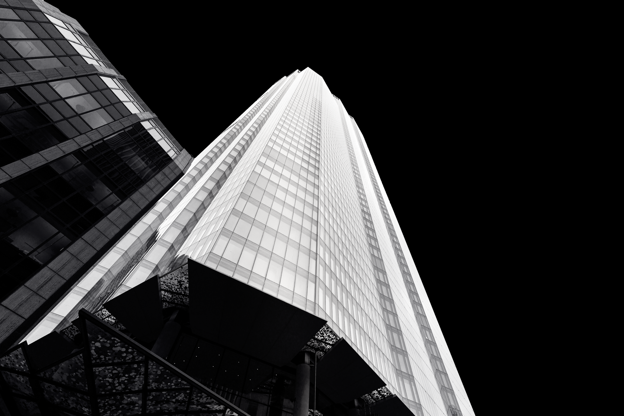 22-bishopsgate-london-fine-art-black-and-white-architecture-photography-john-wright.png