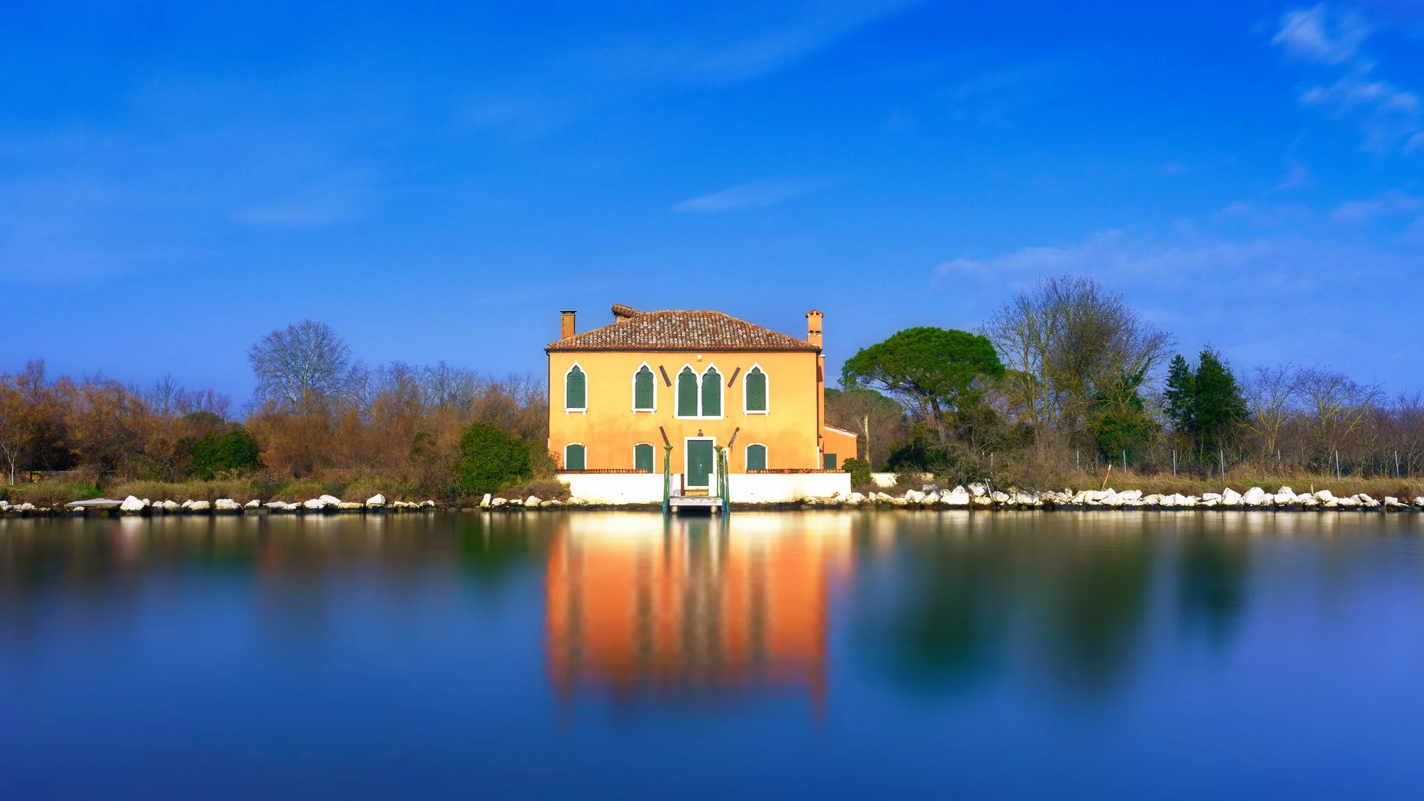 venetian-lagoon-house-burano-reflection-minimal-fine-art-photography-john-wright.jpg