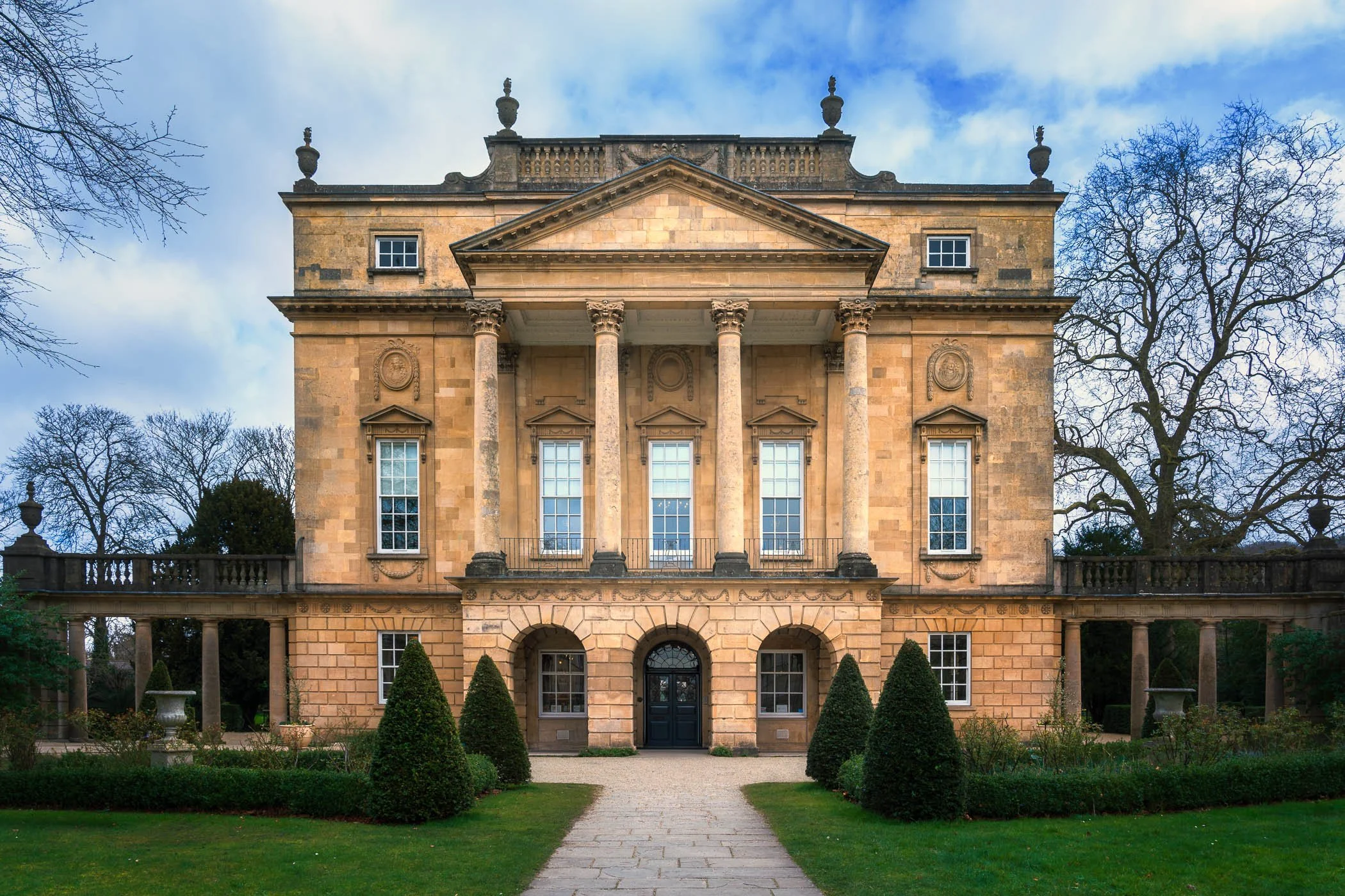 The Holburne Museum A view of the Grade I listed museum building located at the end of Great Pulteney Street.