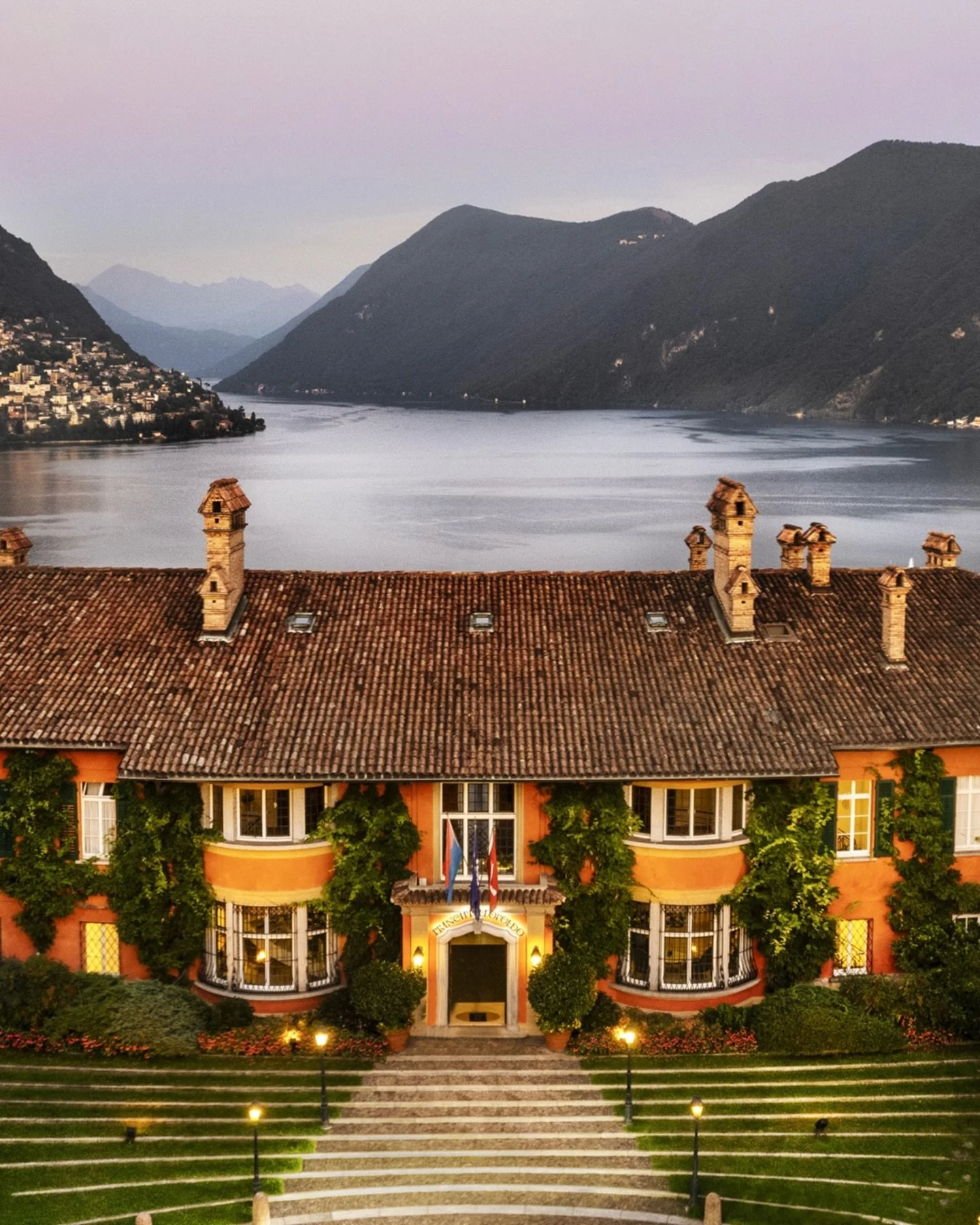 Featured Stay /// Villa Principe Leopoldo

On a journey from Switzerland into Northern Italy, Lake Lugano is an understated stop with a distinctive mixed character.

Perched high above the water on the Collina d&rsquo;Oro hillside, Villa Principe Leo