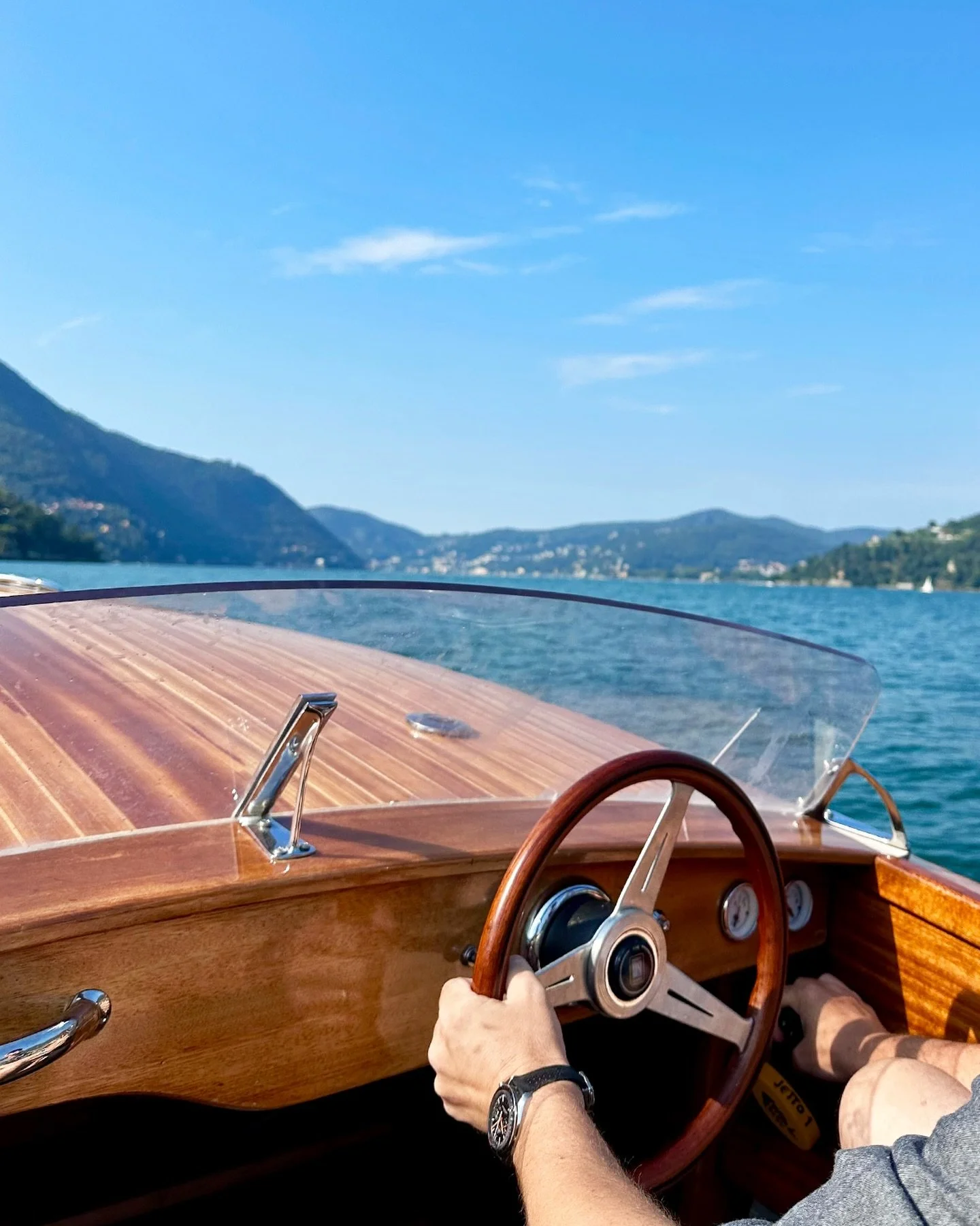Across the many lakes along the journey from Zurich to Lake Como, there&rsquo;s no better way to explore than by private, vintage wooden craft.

By boat, car, and train, this route connects some of Europe&rsquo;s most scenic landscapes.

Read the Sel