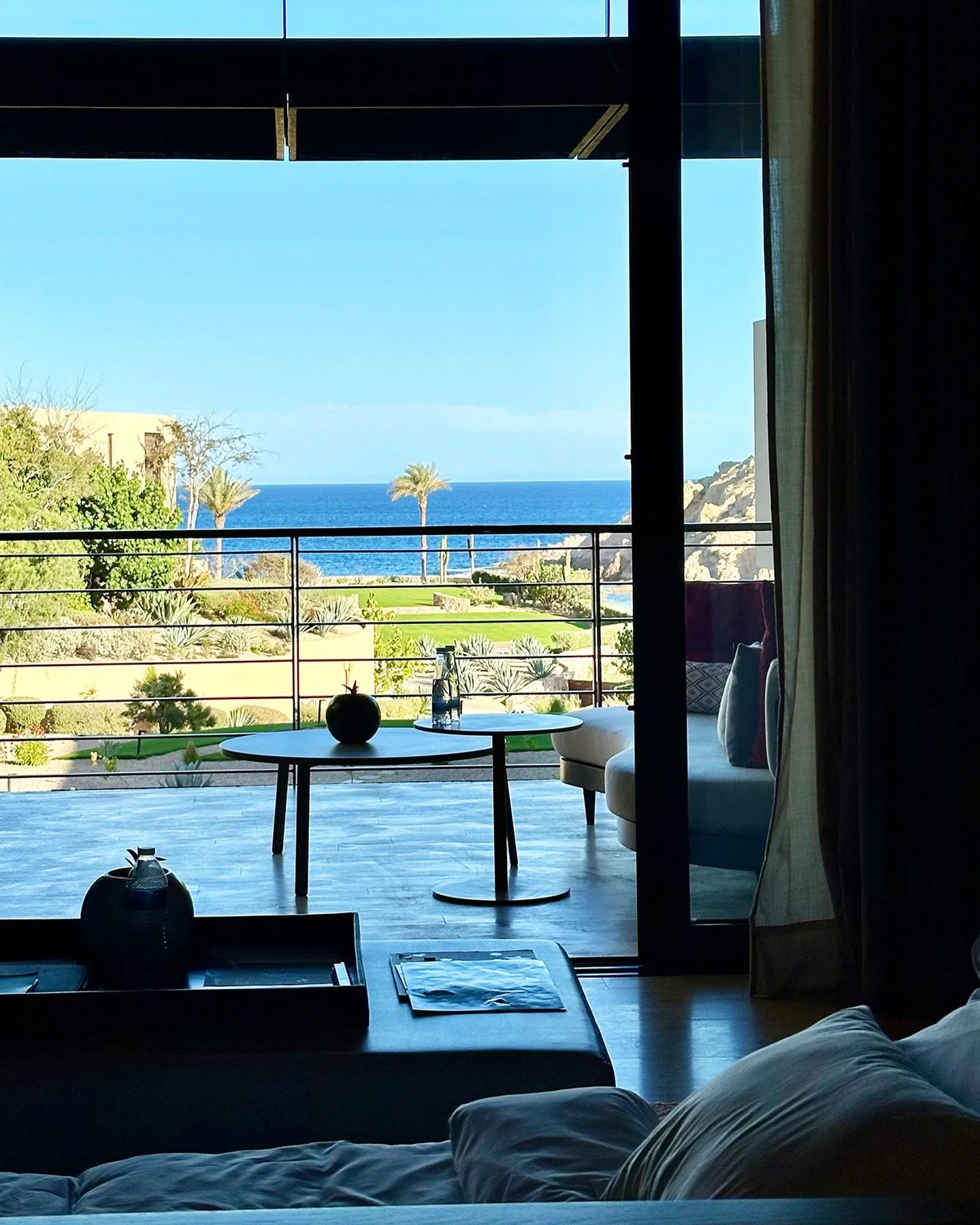 Featured Stay /// Montage Los Cabos

Set along the shores of Santa Maria Bay, Montage Los Cabos offers one of the most beautiful settings along the Sea of Cortez and one of the only swimmable beaches in Los Cabos.

The resort&rsquo;s spacious rooms, 