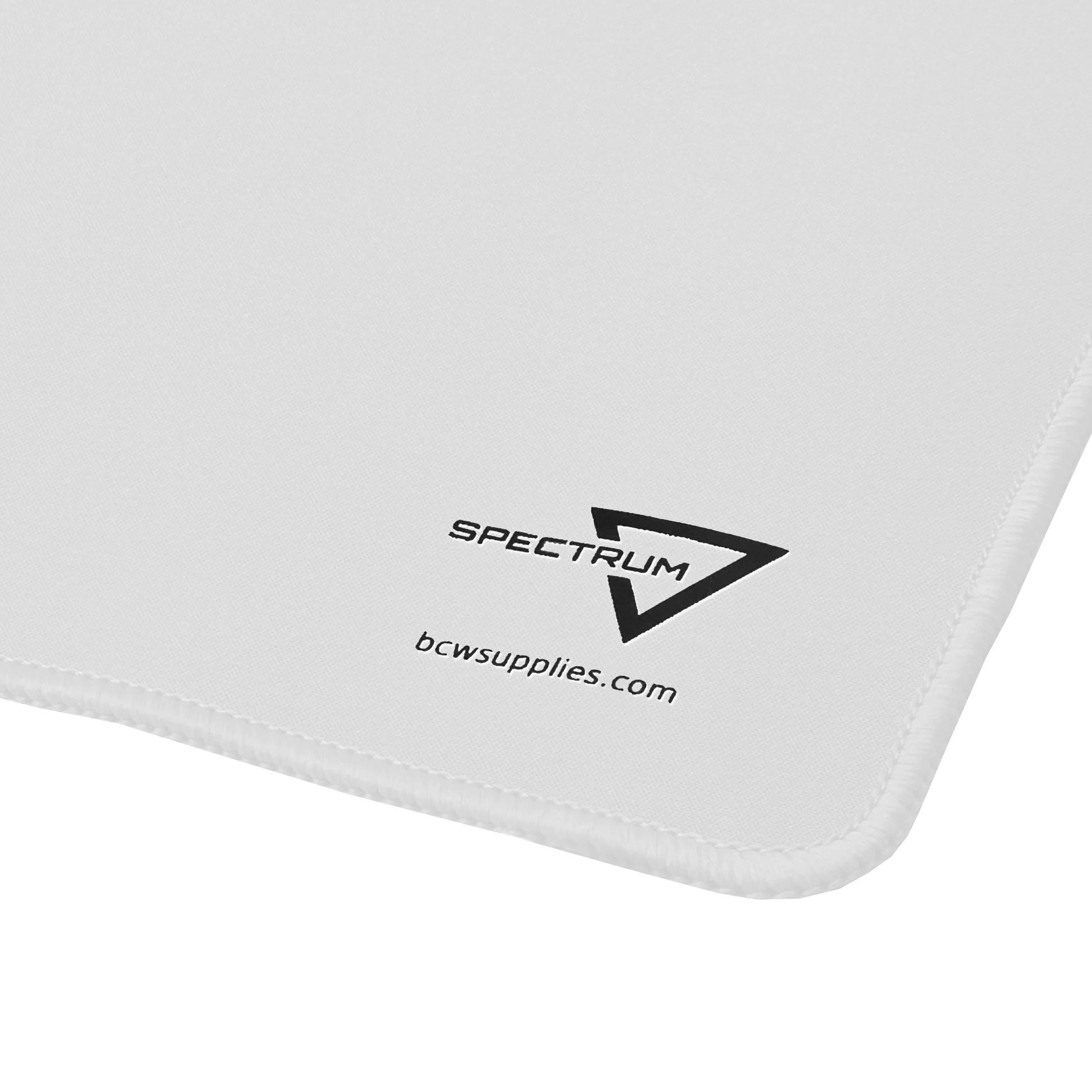 1-PLAYMAT-WHI_3_Corner-Spectrum.jpg