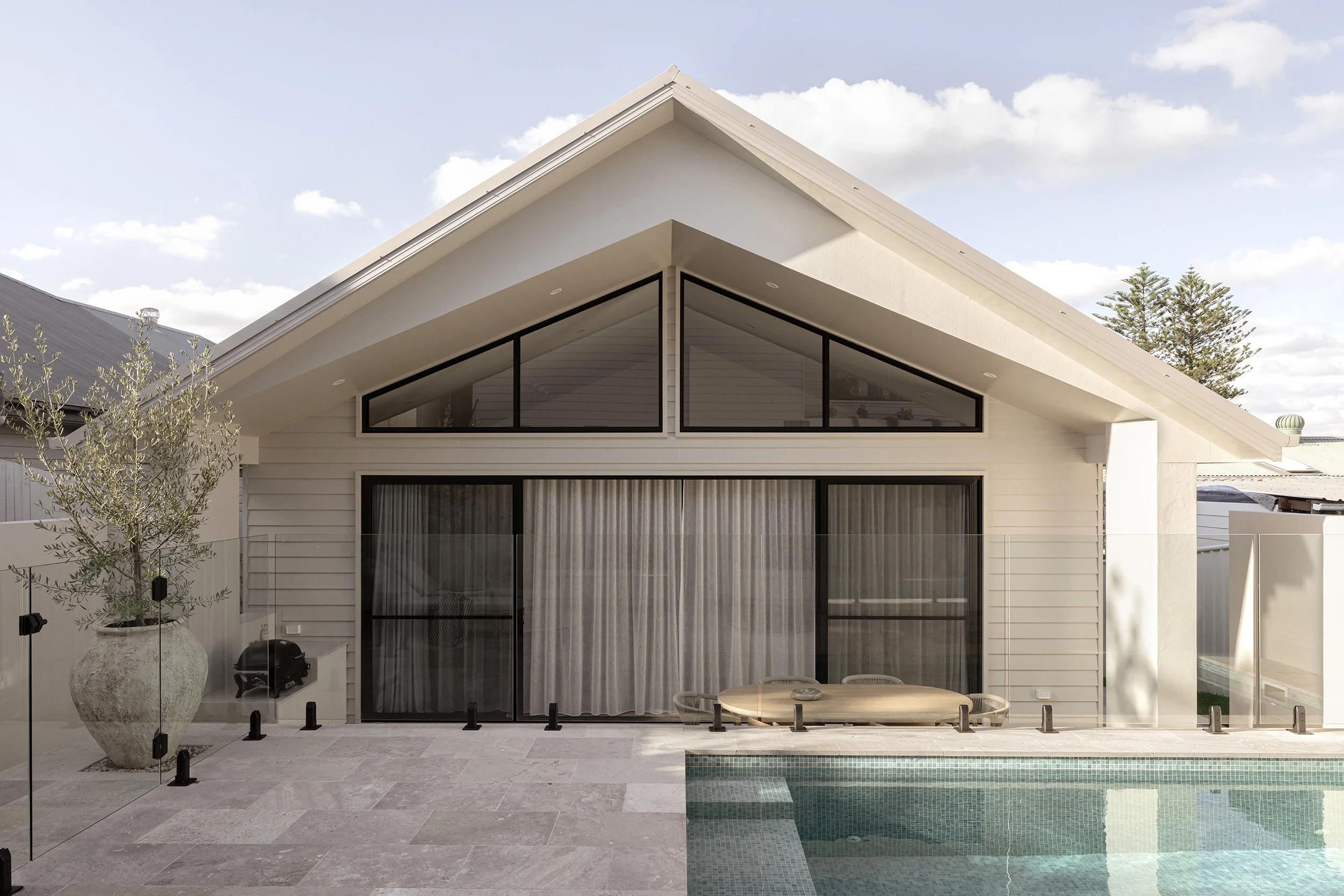 3-kahibah modern oasis covered verandah.jpg