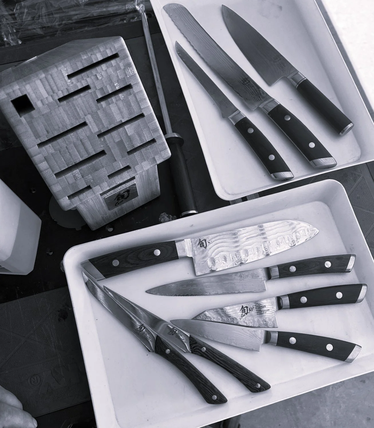 Knifes and knife block
