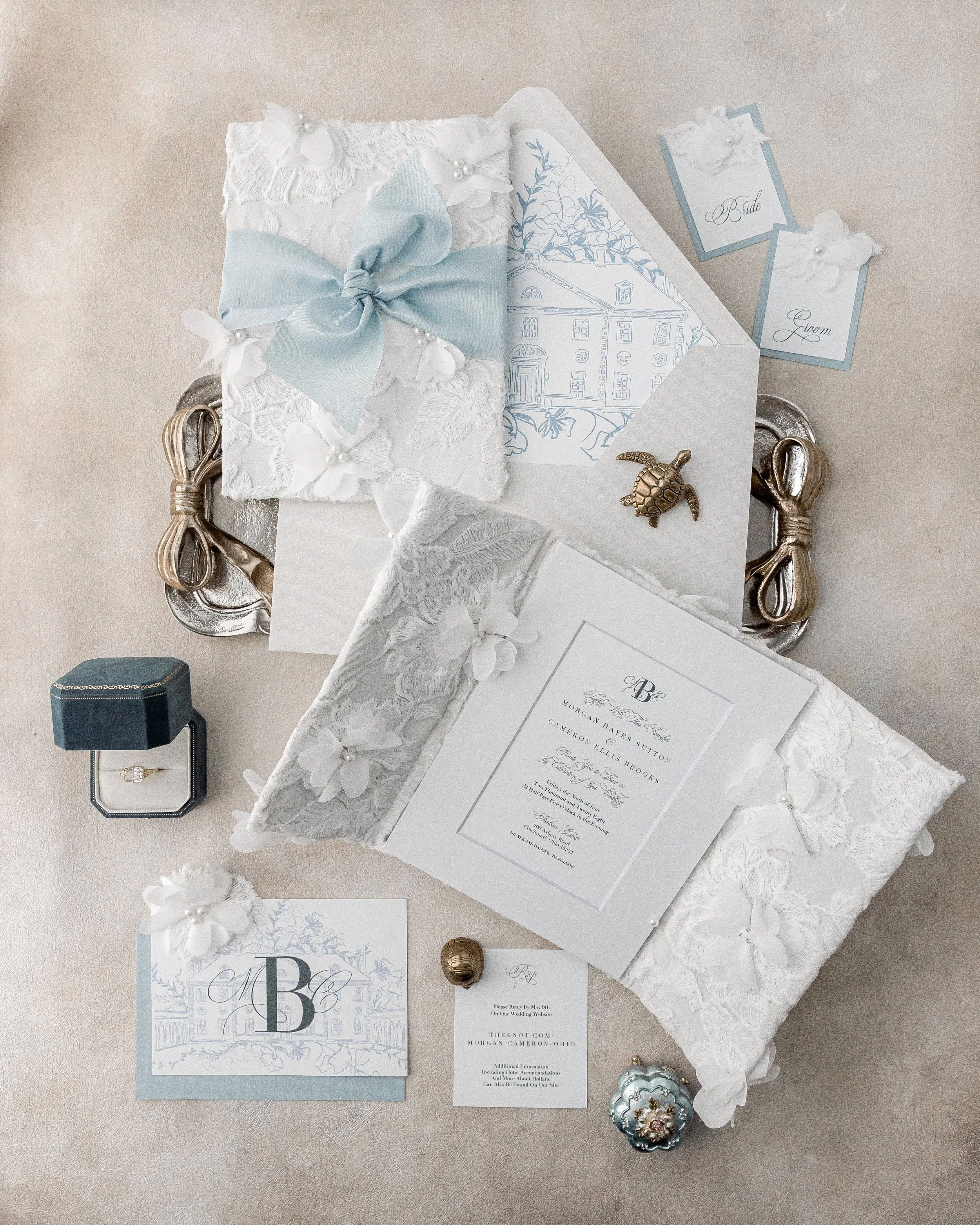What Makes a Wedding Invitation Feel Luxurious?