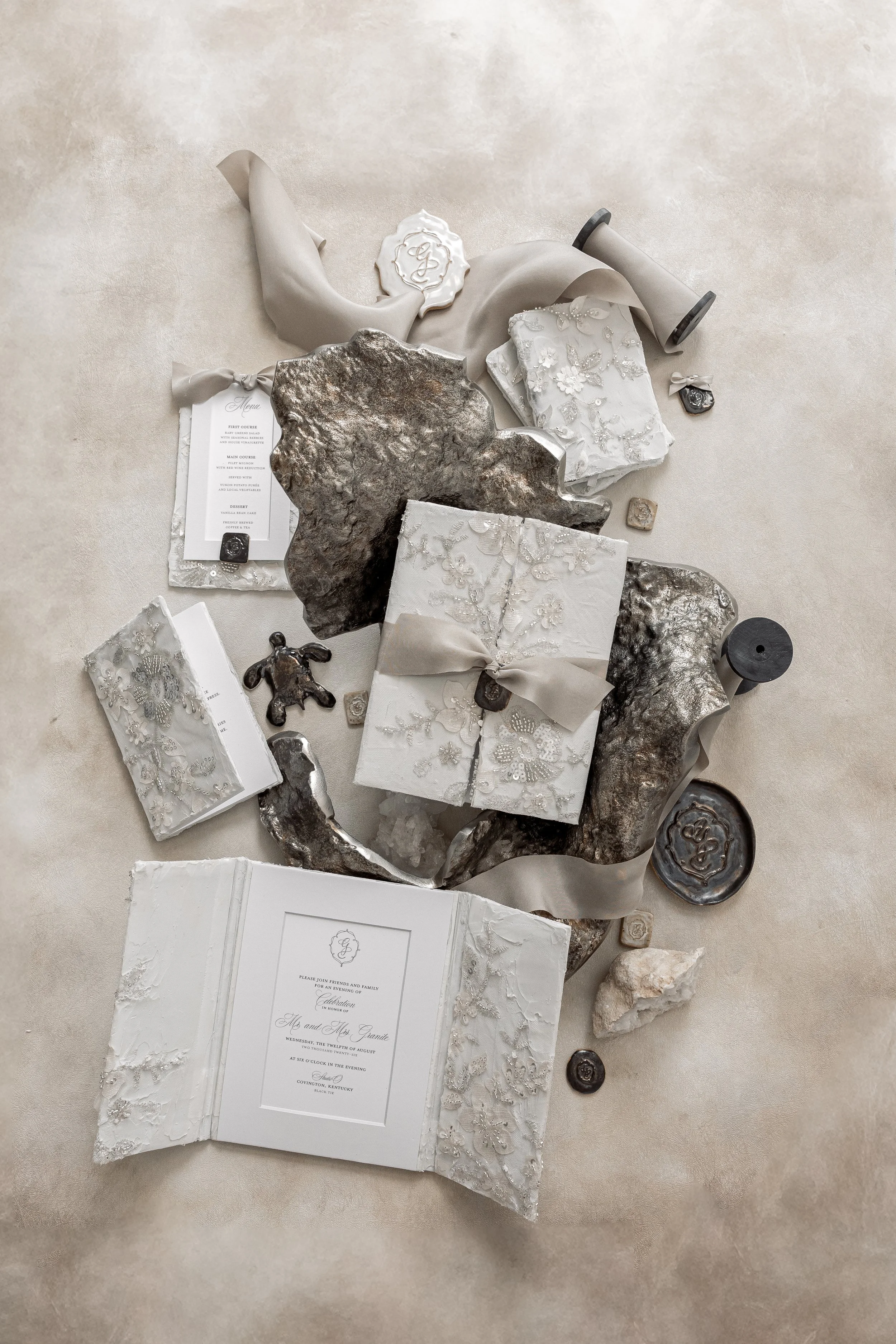 elegant-wedding-invitations-neutral-details-taupe.jpg