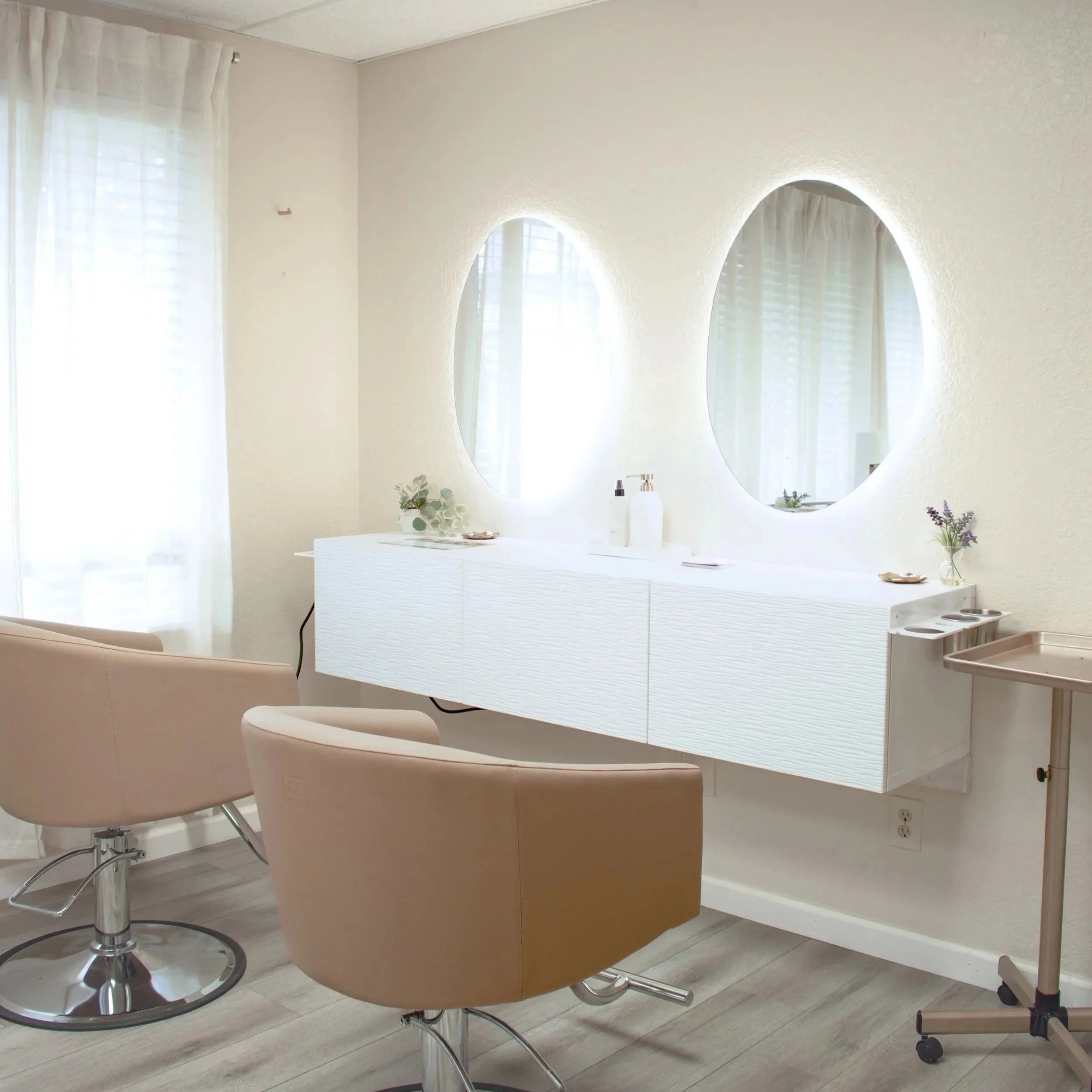 The Oasis Hair Station