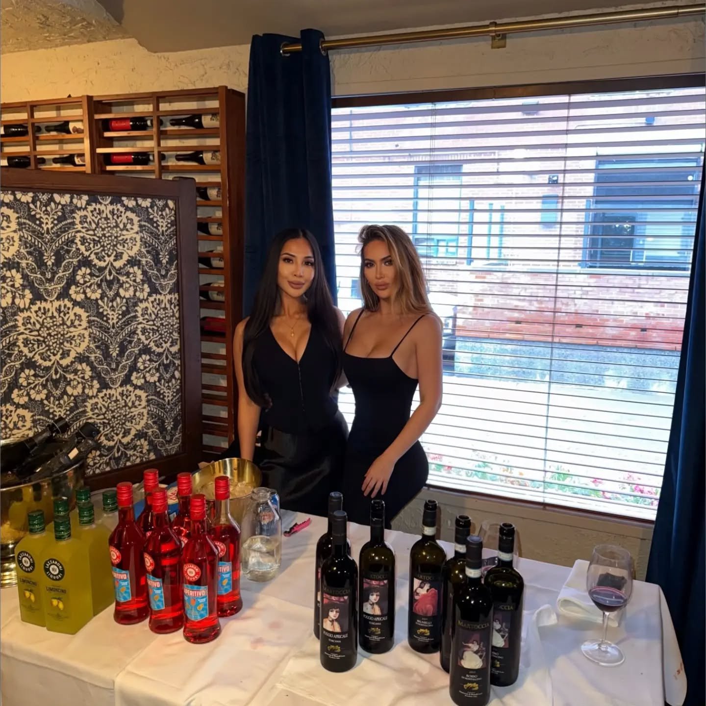 Wonderful patio party @bonterracalgary , we had the opportunity to pour Limoncino/Aperitivo Spritz compliments of @lazzaroni_liquori_1851 and fantastic wines by @martoccia_brunelli . Thank you to our two sponsors for their support! Thank you amazing 
