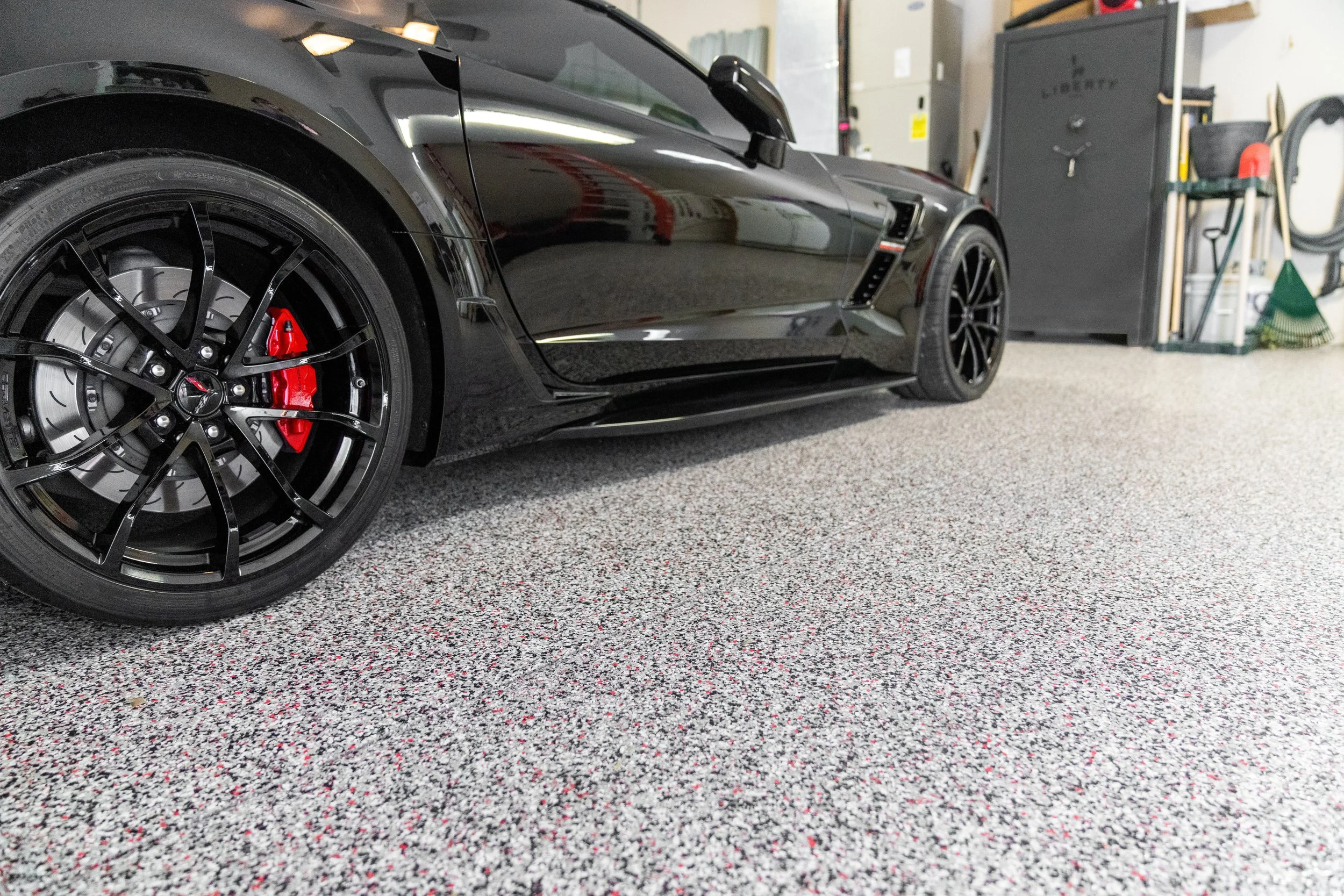 20221005_Penntek_Custom Flake Garage-004.jpg