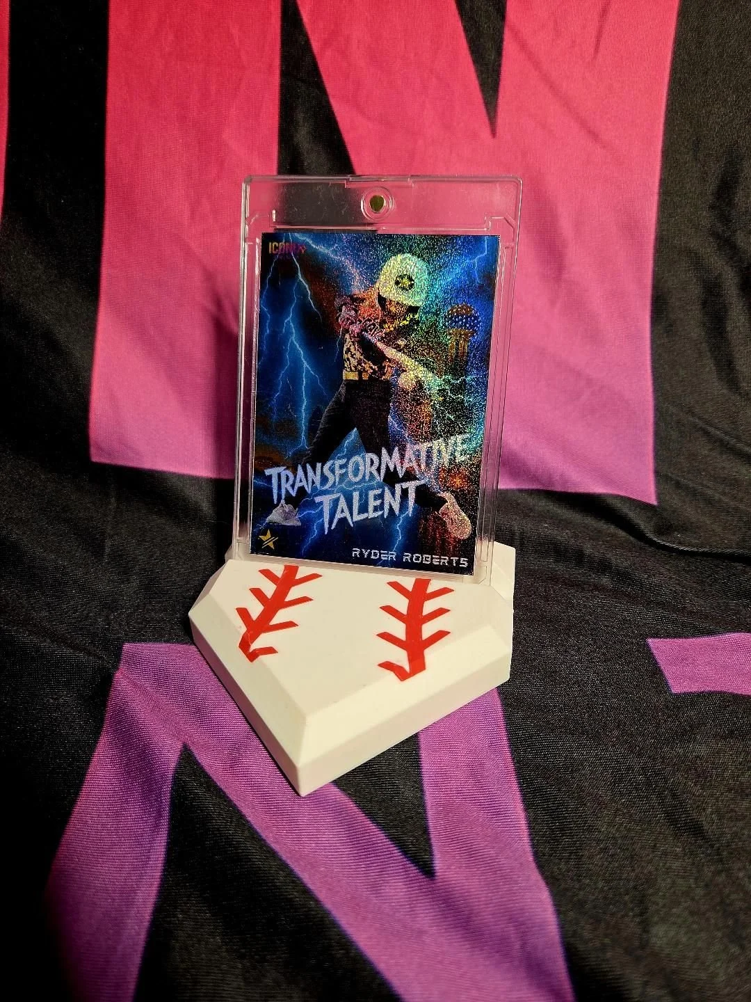 Baseball Card Stand w/ Acrylic Case