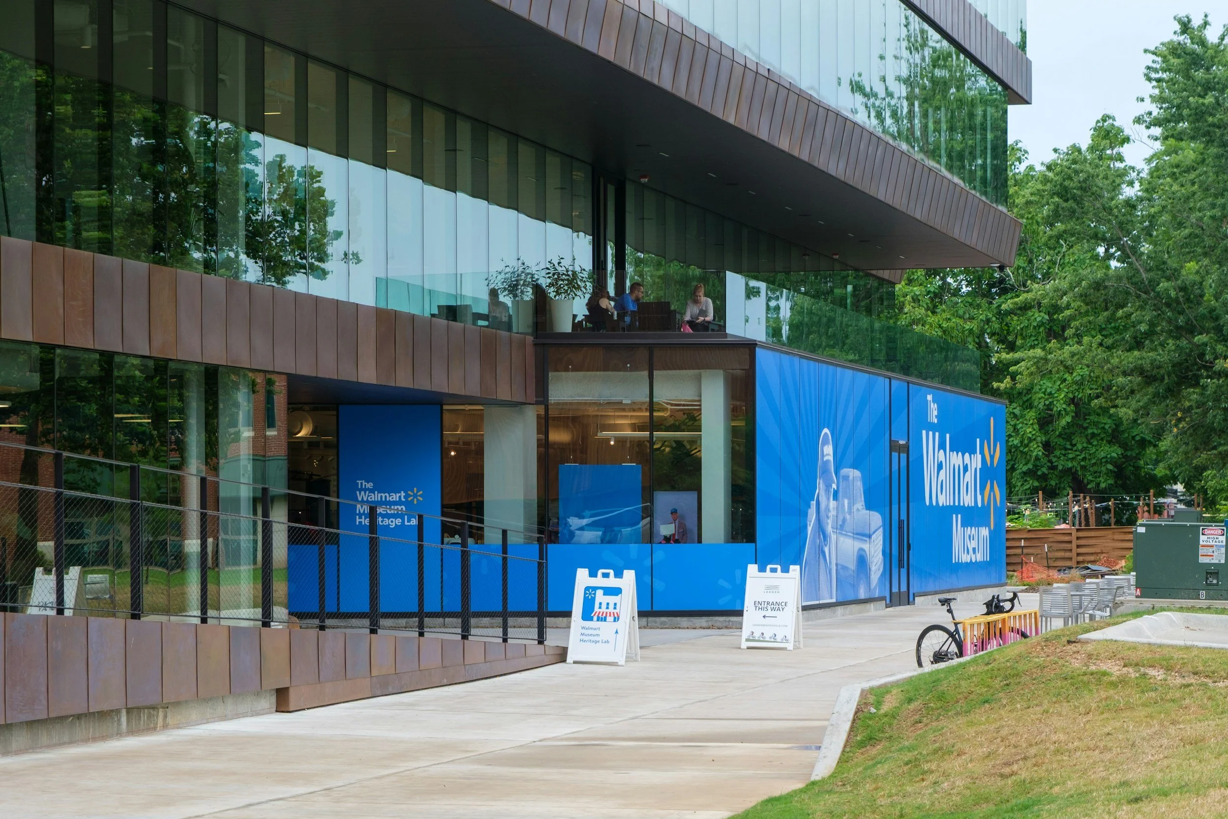 Analyzing Wal-Mart's Dividend