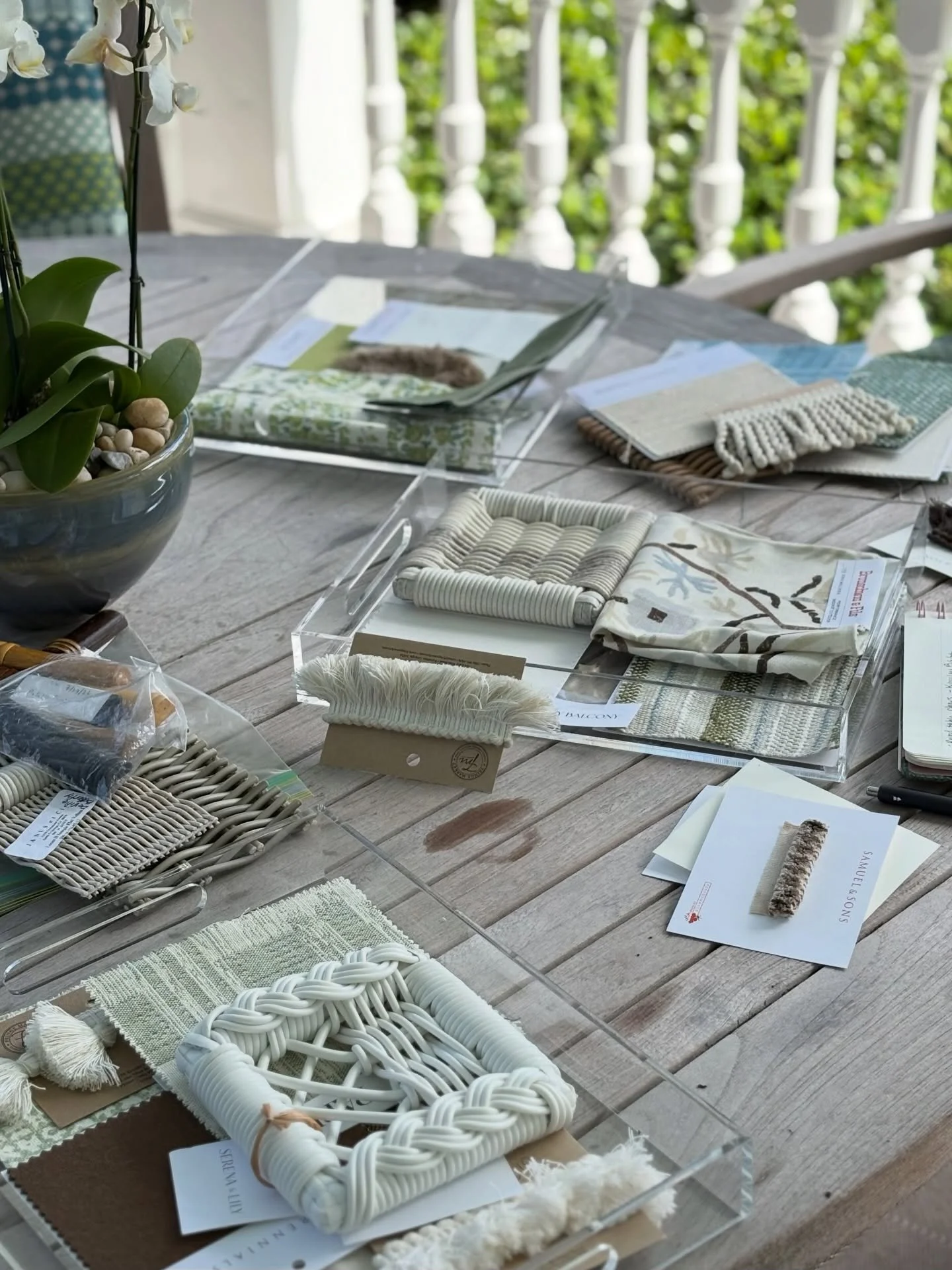 March at Palm and Rhode.
Projects in progress, vintage finds, little obsessions, and the moments in between.