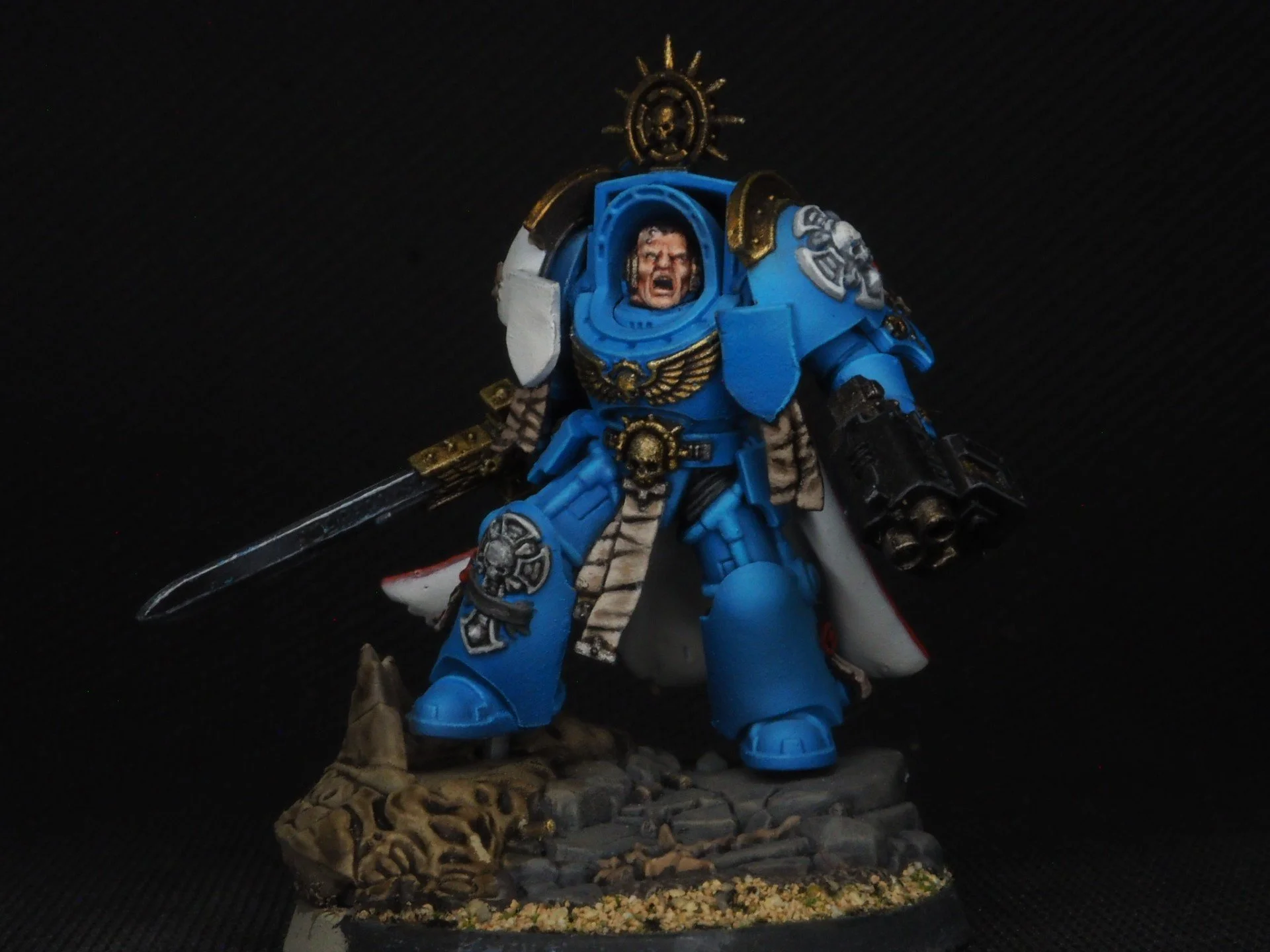 Captain 2.jpg