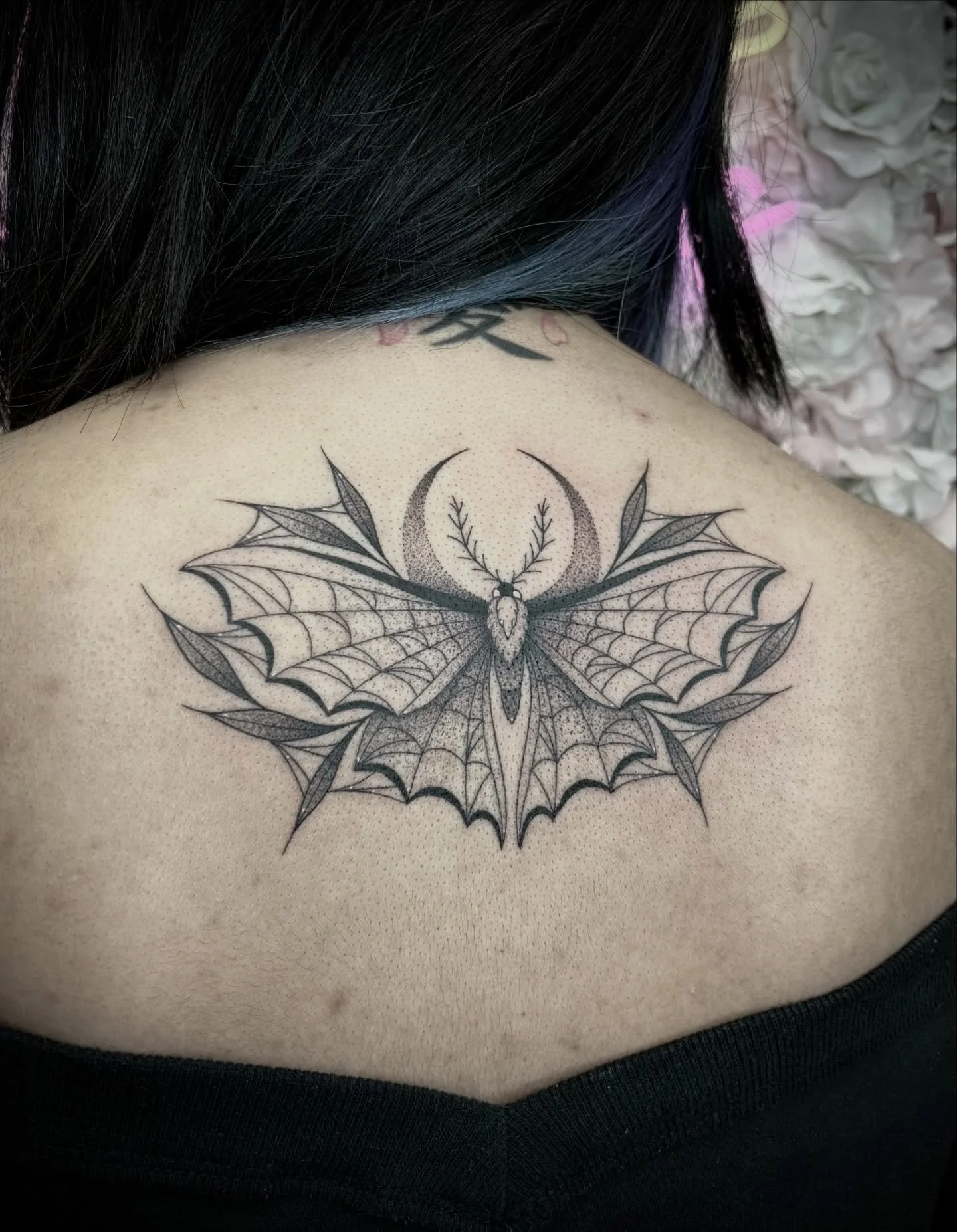 love getting to do webby moths from my flash 🕸️ thank you so much nahomy! more available flash in my highlights, link in bio to inquire/book 🖤