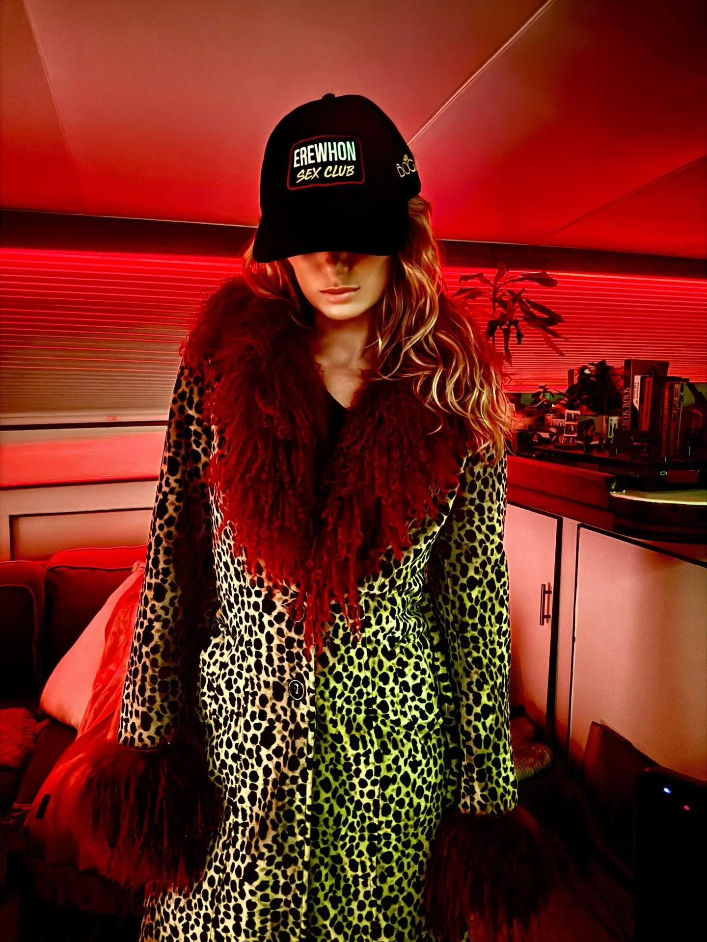 After-hours energy. 🐆 The &ldquo;Erewhon Sex Club&rdquo; hat is officially live! If you&rsquo;re going to wait in the smoothie line, do it in style. For when you want the groceries but keep the attitude. 
Shop the drop now!