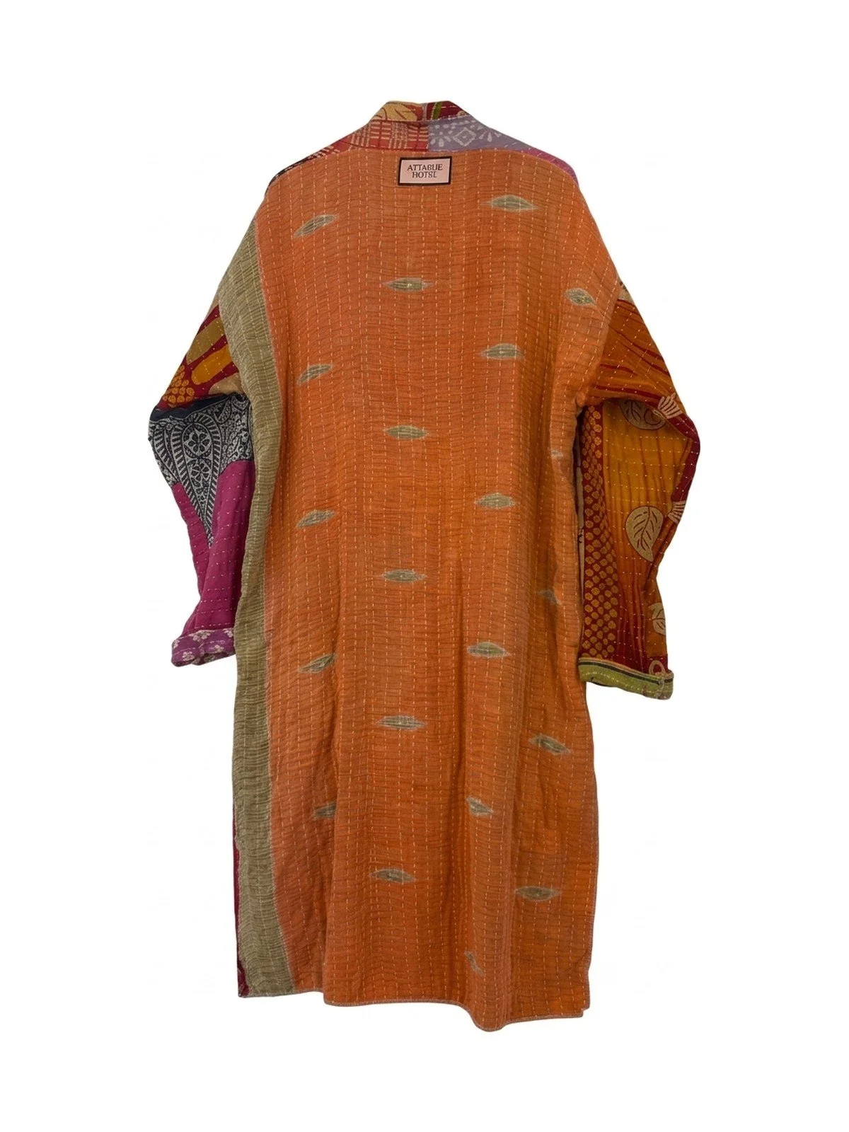 artache-hotel-robe-011-m-back-a-web.jpg
