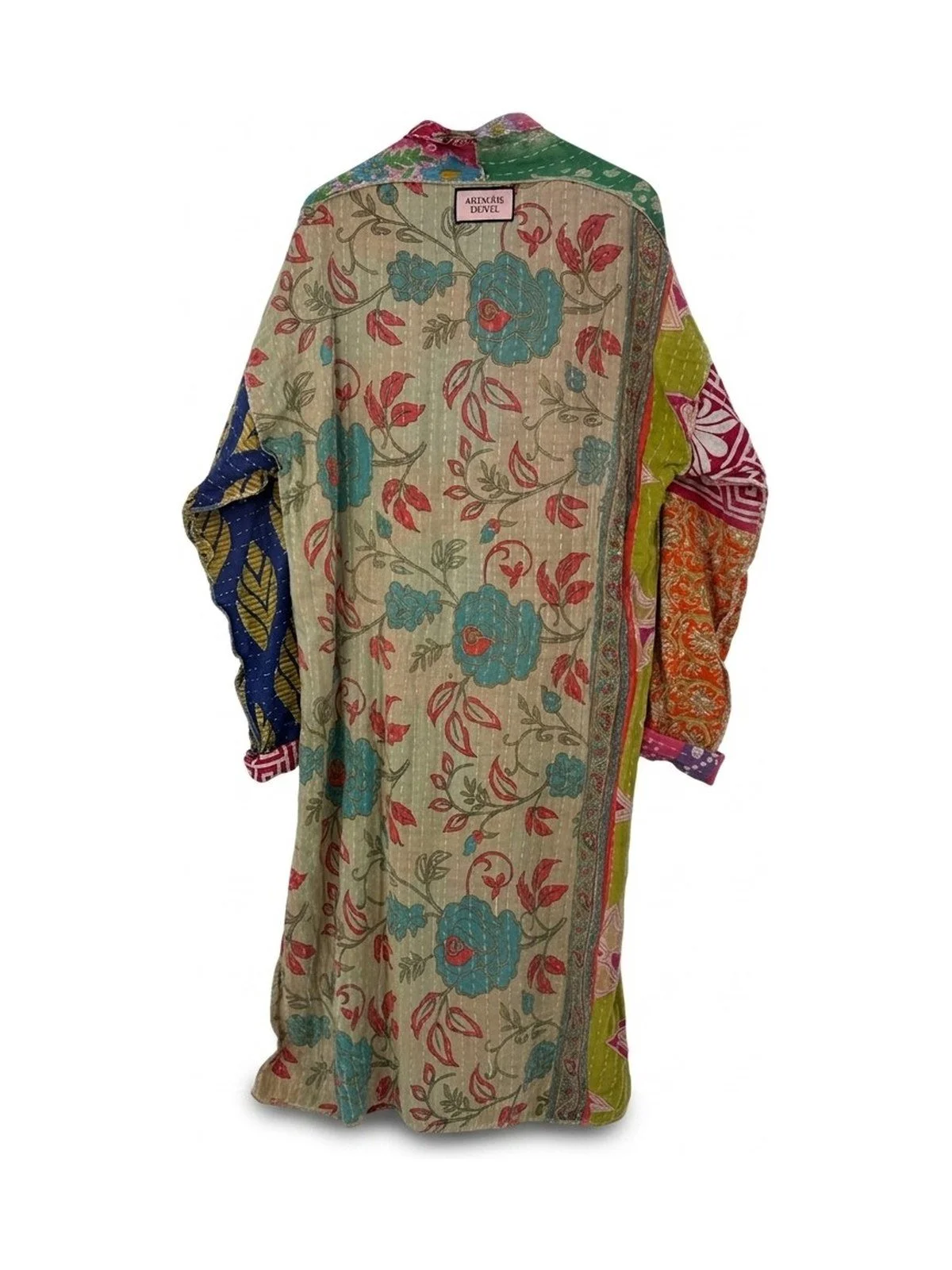 artache-hotel-robe-023-lg-back-a-web.jpg