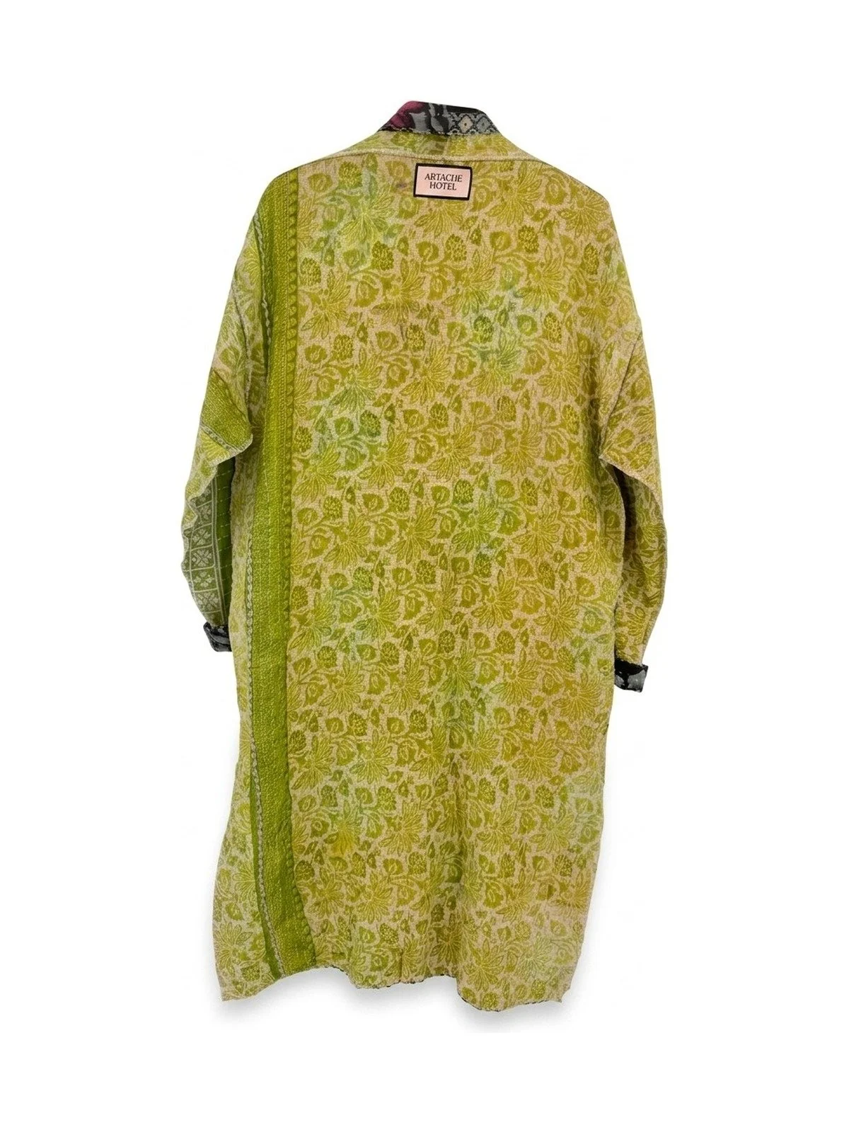 artache-hotel-robe-013-m-back-a-web.jpg
