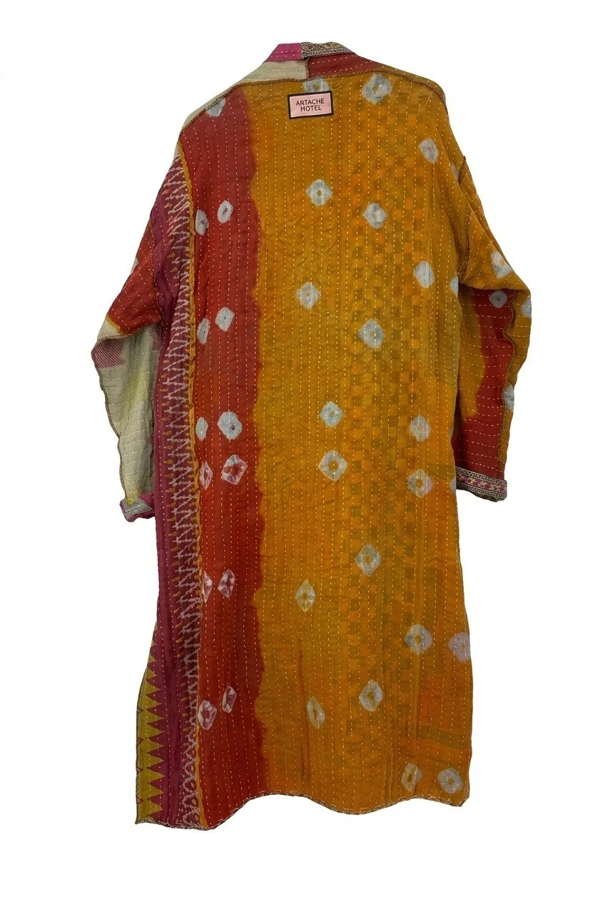 artache-hotel-robe-kantha-010-m-back-b.jpg