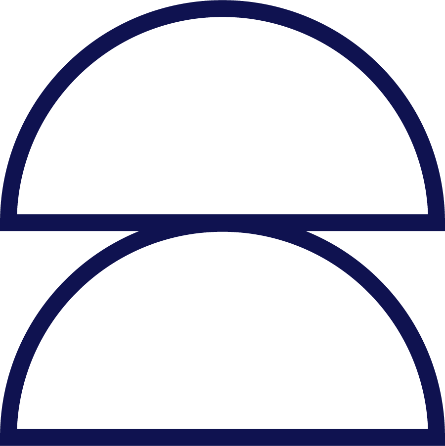 Simple illustration of an open shell, with the top half slightly tilted away from the bottom half, both outlined in navy blue.