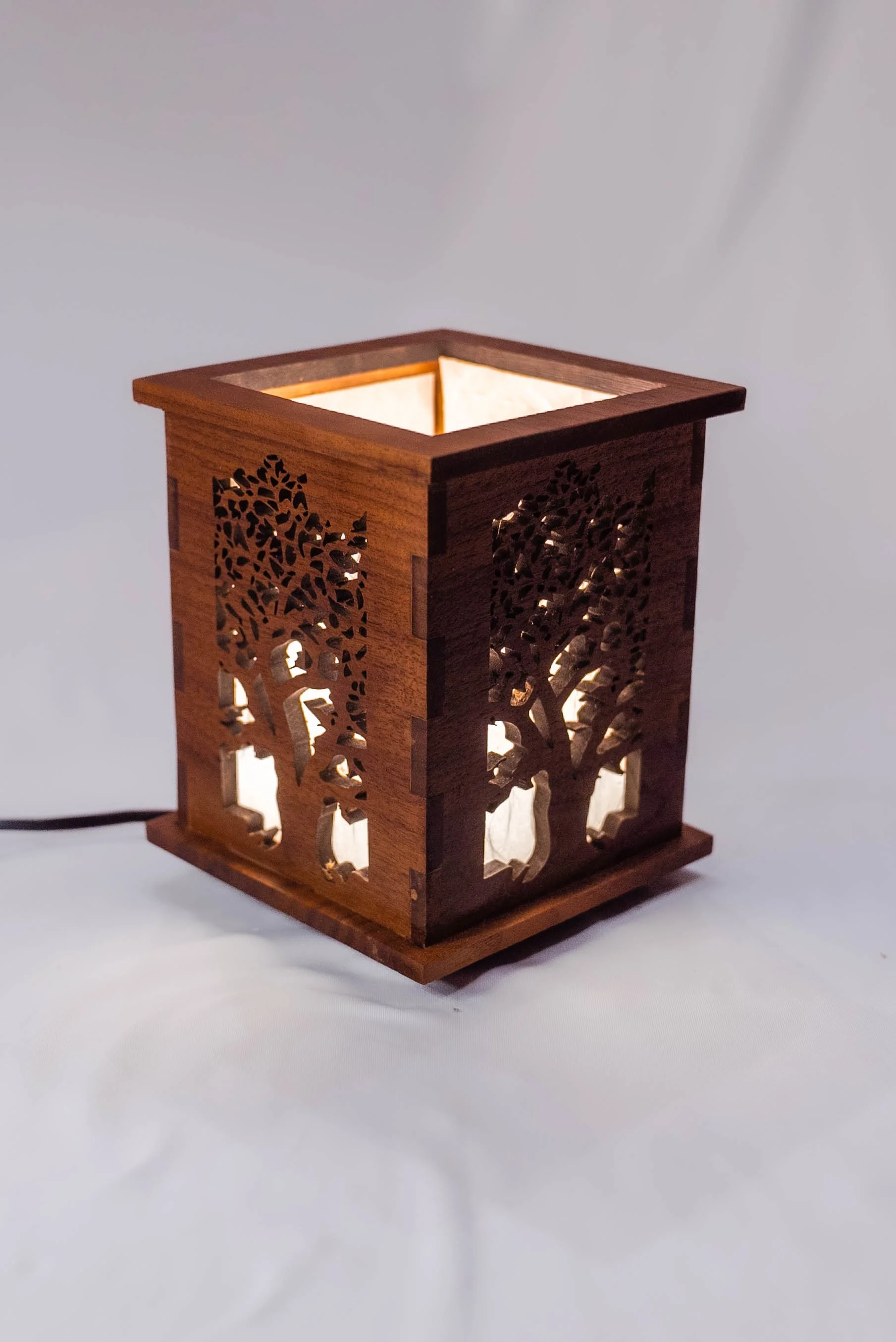 Handcrafted Wooden Lamp – 4x5 Nature-Inspired Accent Light