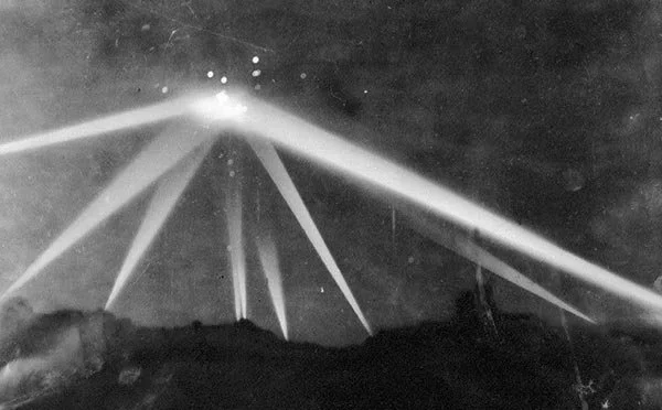 Searchlights converging over Los Angeles (iconic photo, Feb 1942)