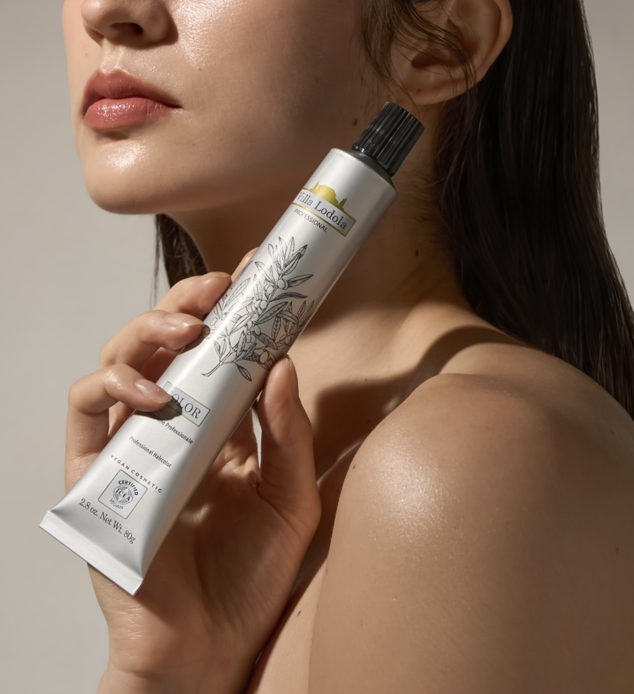 빌라로들라 제품 클로즈업 화보 혼혈모델 프리랜서 모델 글로리아 촬영 | Villa Lodola product close-up campaign mixed model Gloria Condy freelance shoot