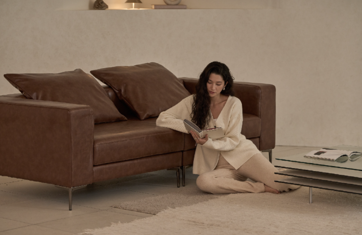 EDENNE sofa model Gloria Condy mixed freelance shoot | 에덴느 소파모델 글로리아 콘디 혼혈 프리랜서 촬영