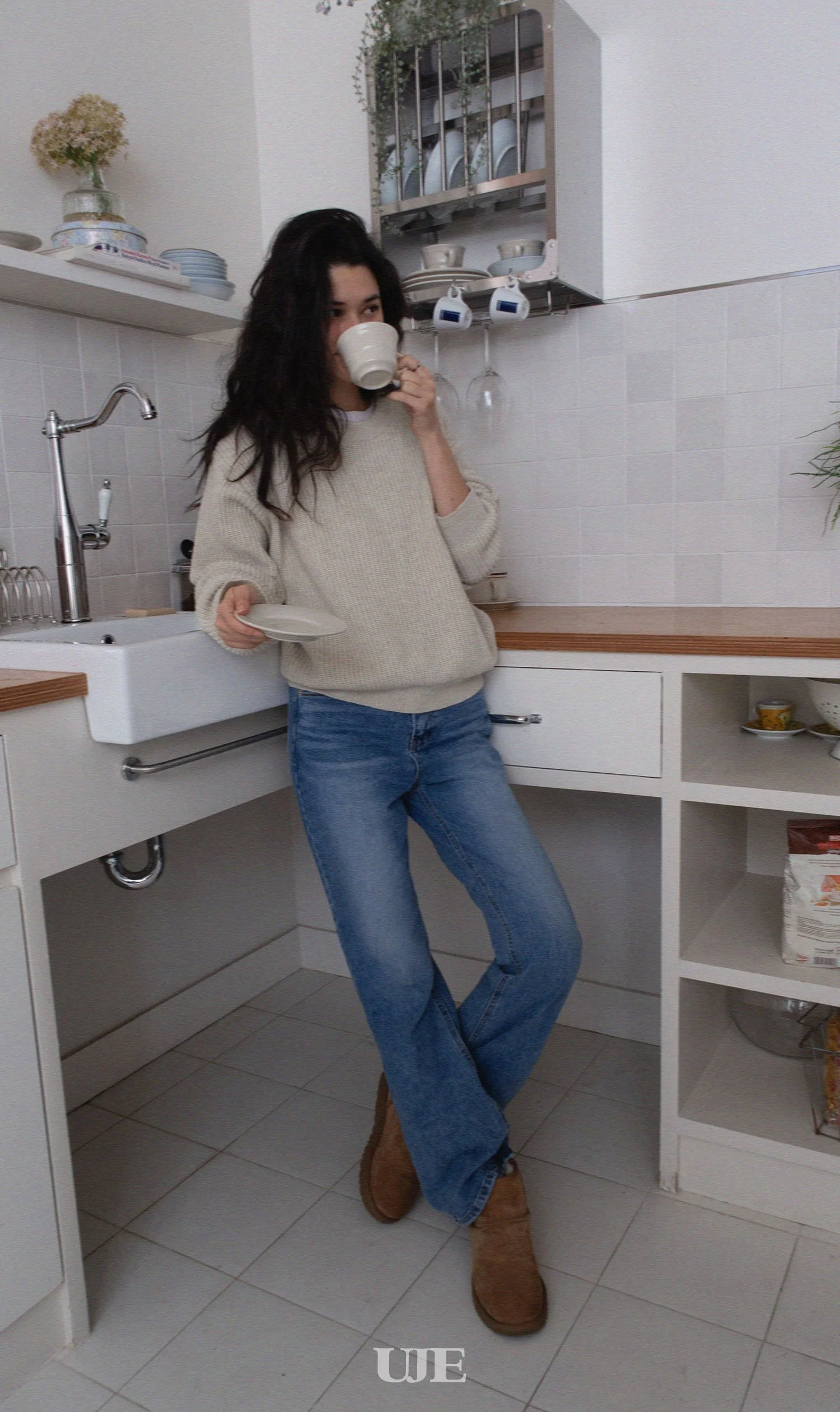 copy-1727526352-v.jpg