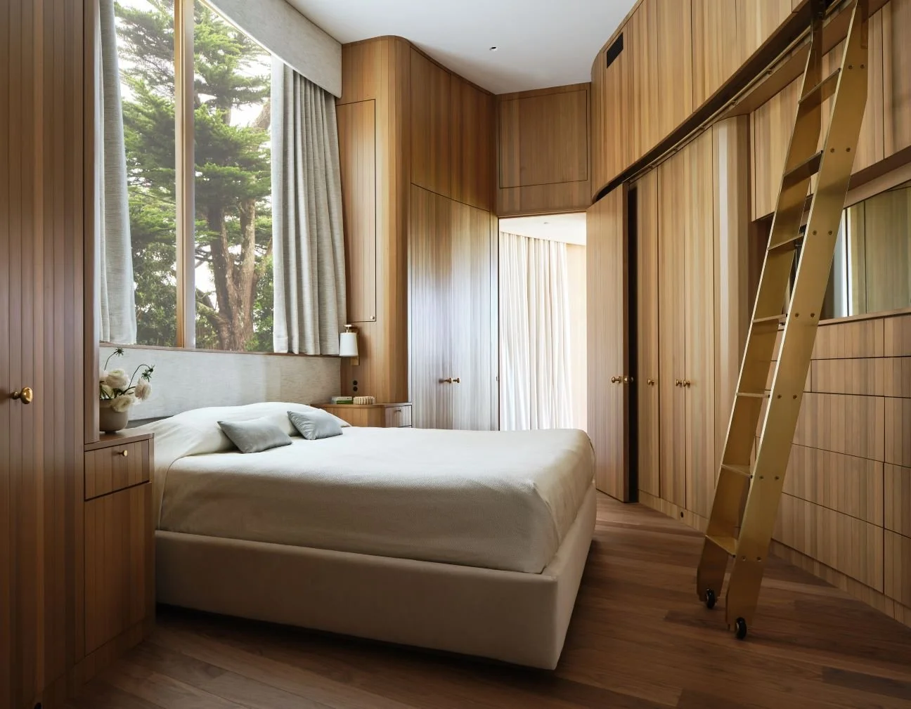 sausalito-residence_MBed.jpg