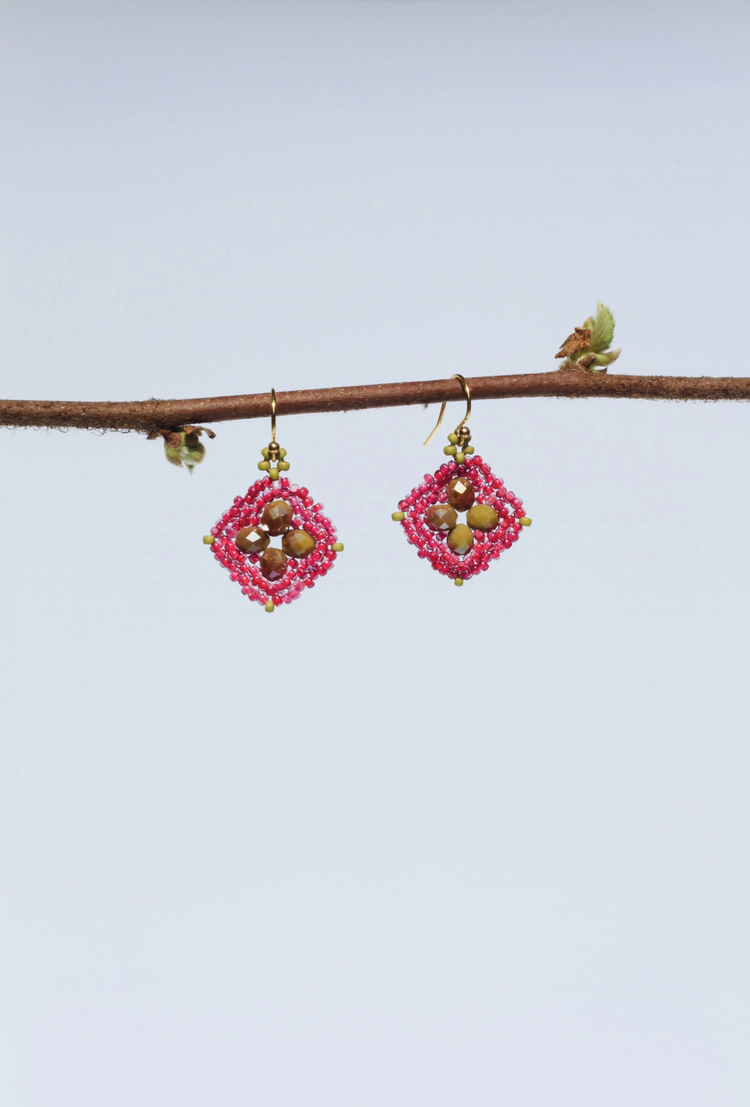 Magenta Topaz Diamond Gem