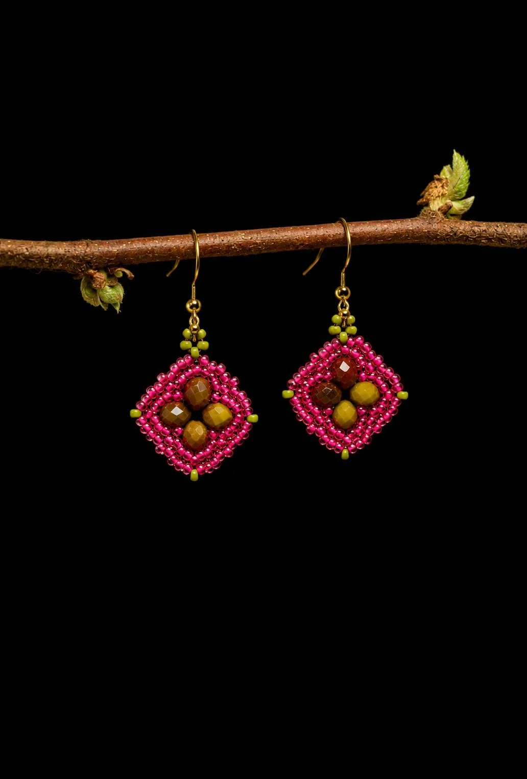 Magenta Topaz Diamond Gem