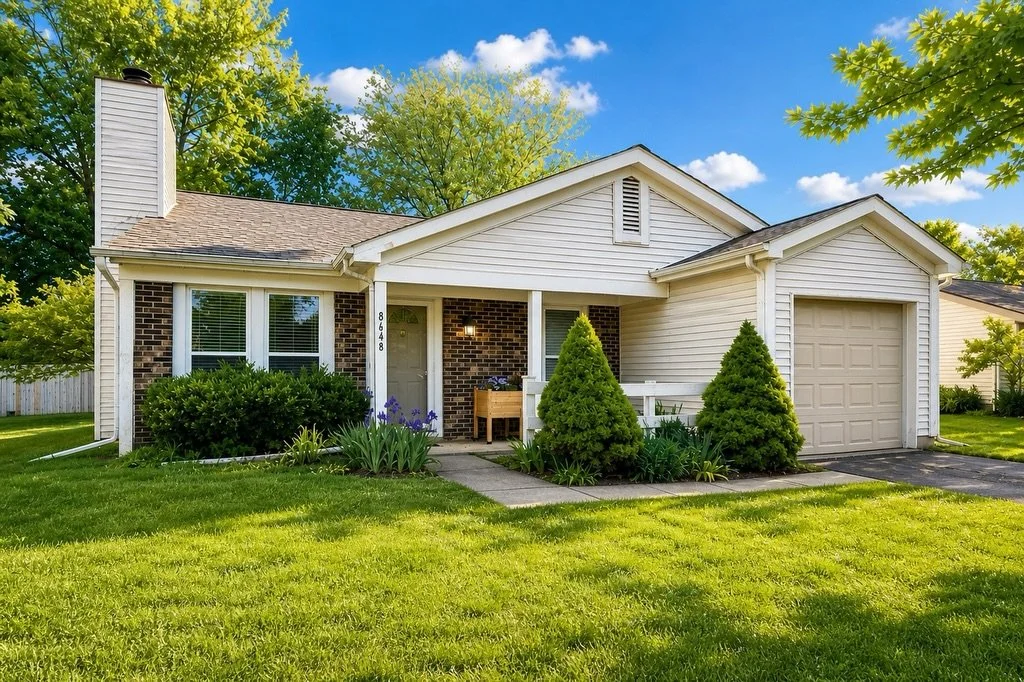 ✨No longer available ✨

This Powell listing is officially snatched! 1 day on market, 15 showings, and 4 offers later, this cutie is in contract 💪🏡

Thorough preparations made all the difference with this one. 

- The owner worked to clean and declu
