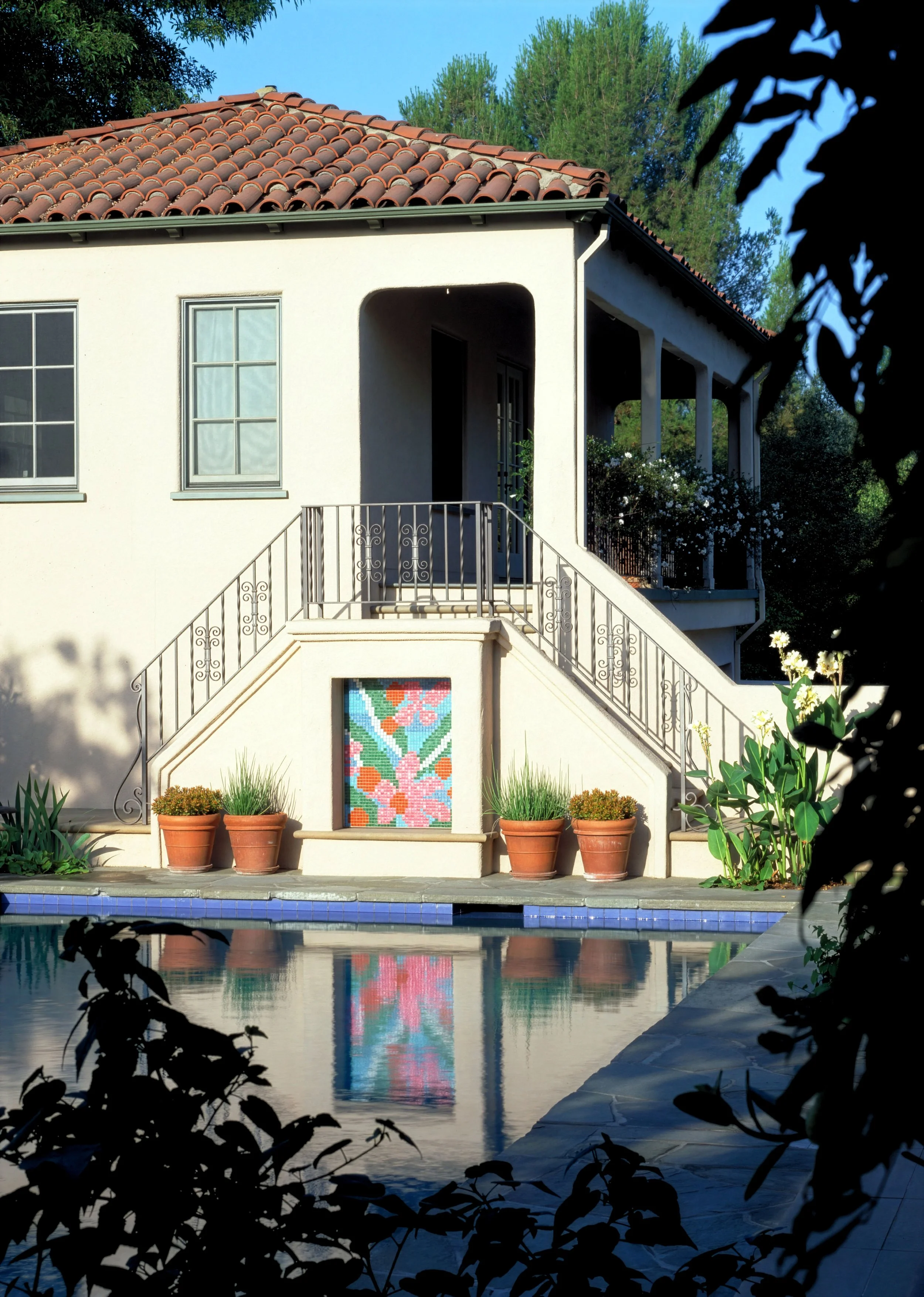 Berry-Bloom-mosaic_PoolTile_distance_Web.jpg