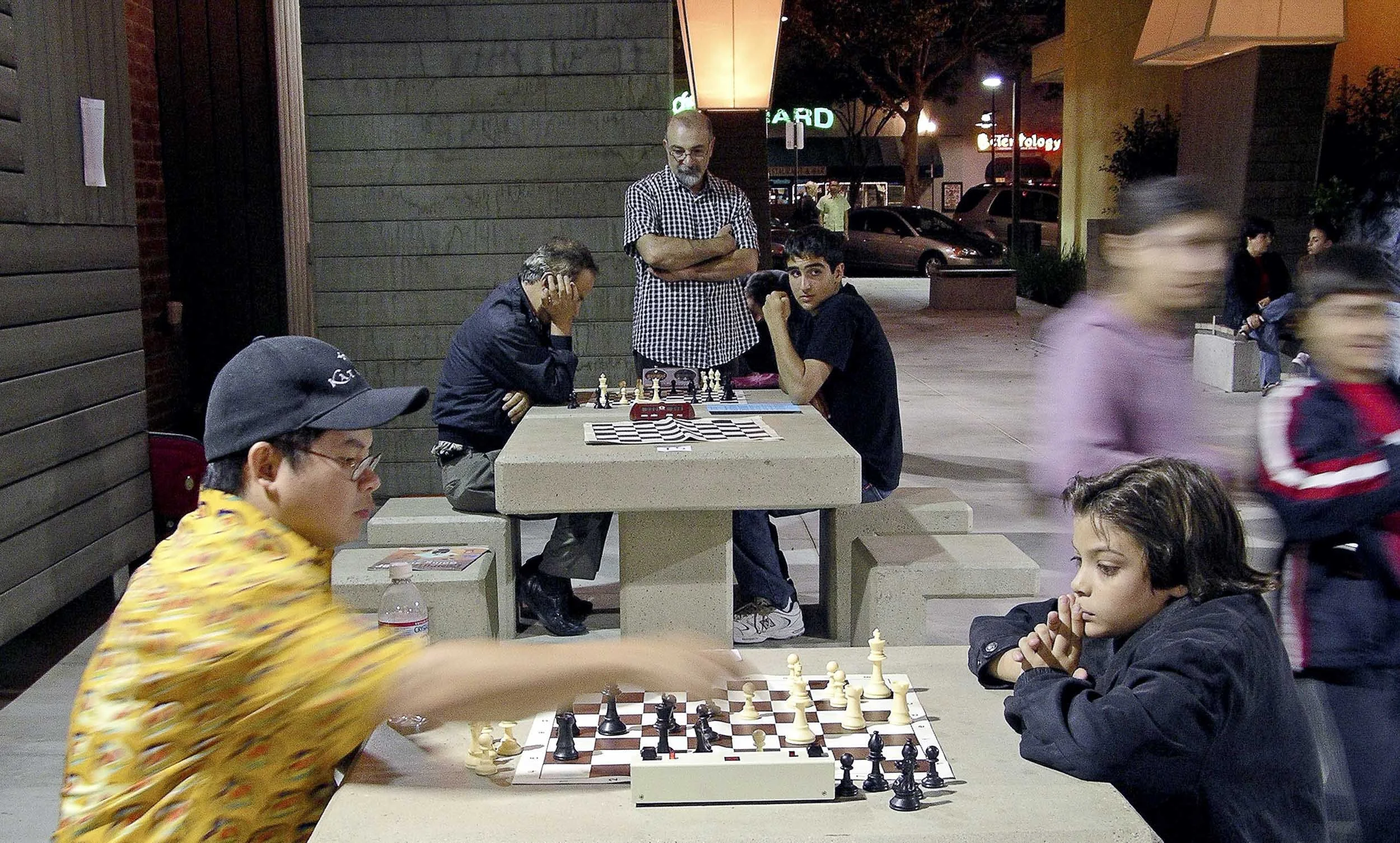 chess. park table.jpg