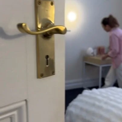 If something in you is ready, not to fix yourself but to feel better in your own body&hellip;. this is the space I hold.

Not forcing.
Not rushing.
Not becoming someone else.

Just gently&hellip;coming back to yourself.

At your pace. In a way that f