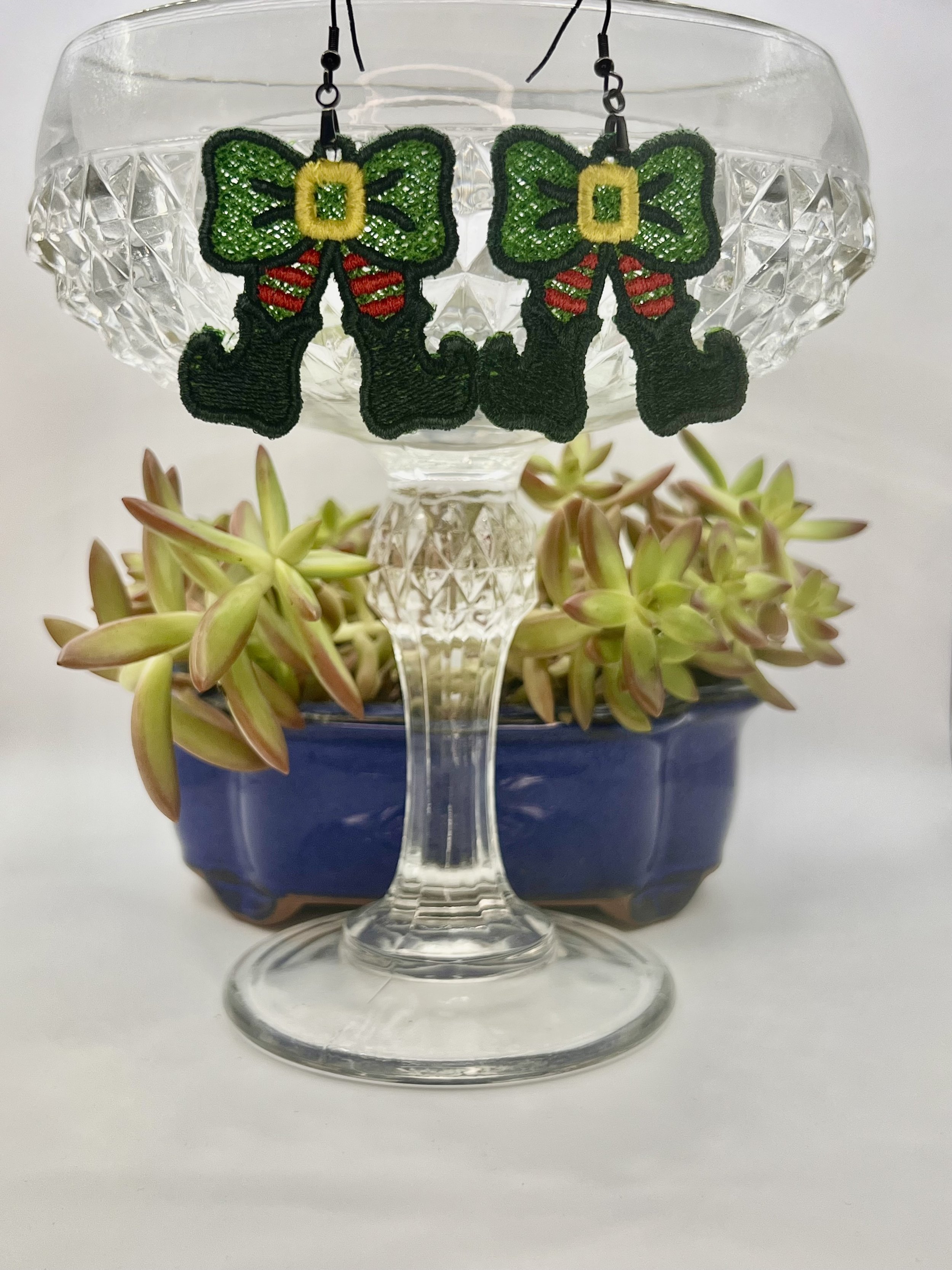 Elf Bow Free-Standing Lace Earrings — Festive Holiday Jewelry