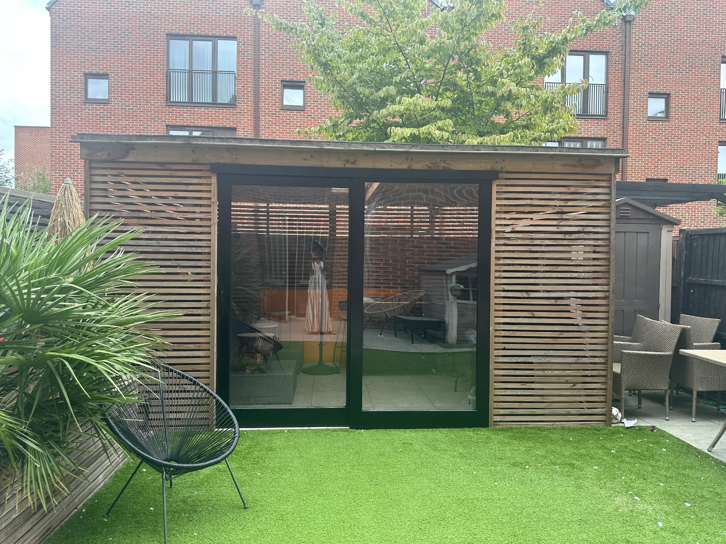 Bespoke_Sliding Doors on Pergola.webp