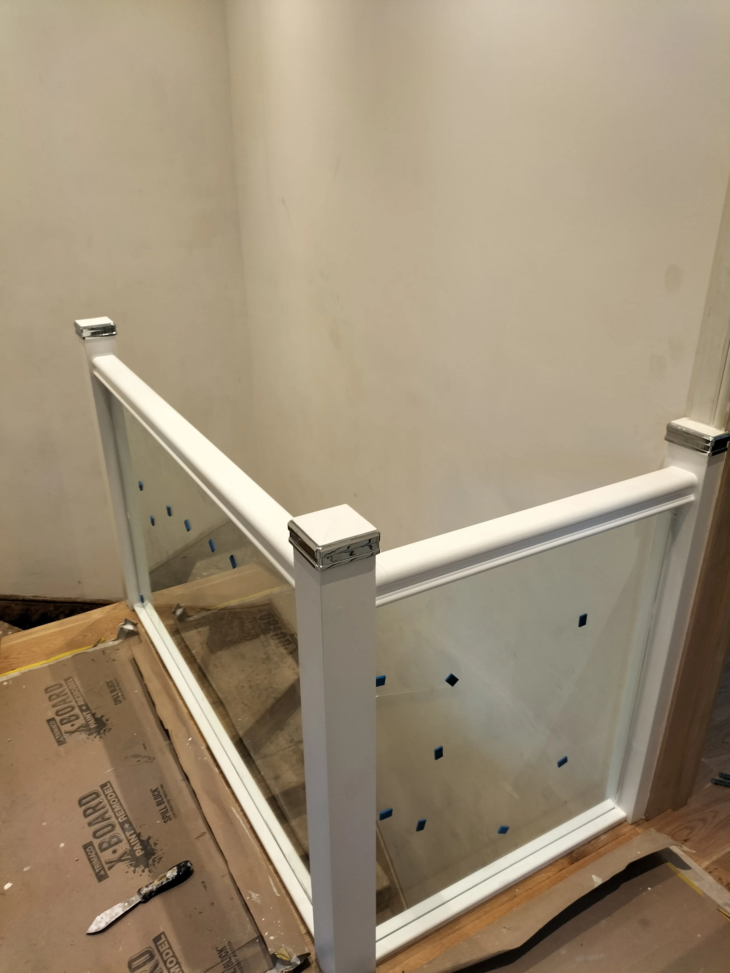 Landing Glass Banister