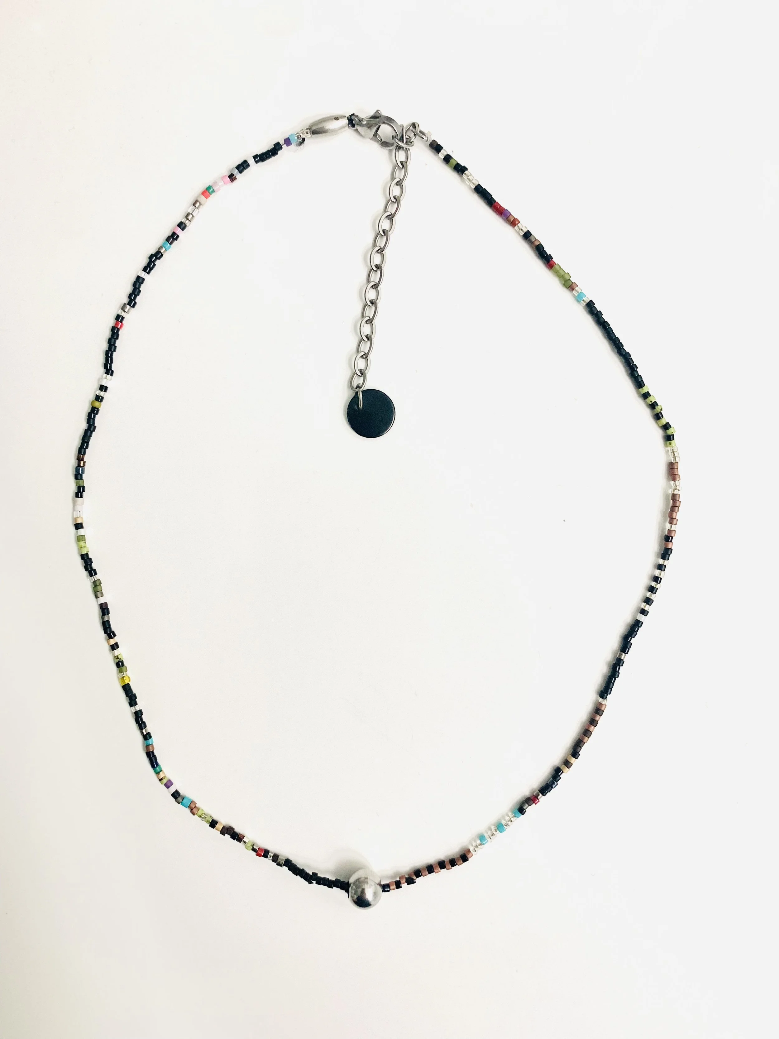 collier court-3 noir.jpg