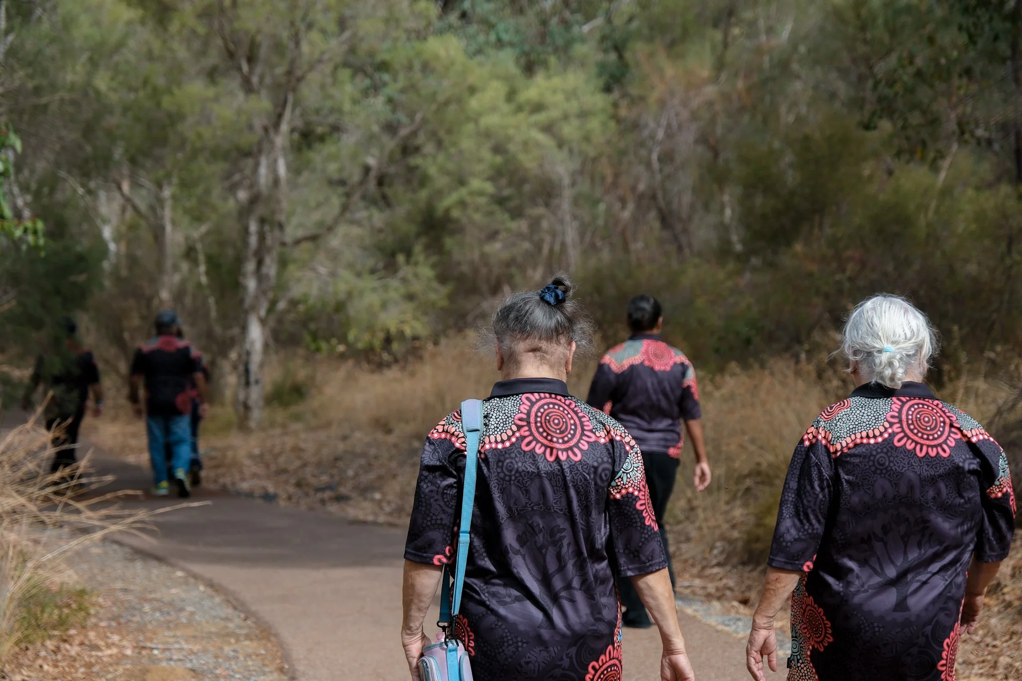 waroona-aboriginal-culture-workshop-community-organisation-junior-ranger-welcome-smoking-ceremony-bindjareb-boodja-noongar-elder-western-australia-south-west